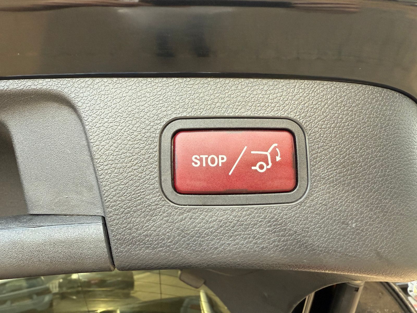 Fahrzeugabbildung Mercedes-Benz GLA 180 Urban*AHK*Tempomat*Klima*