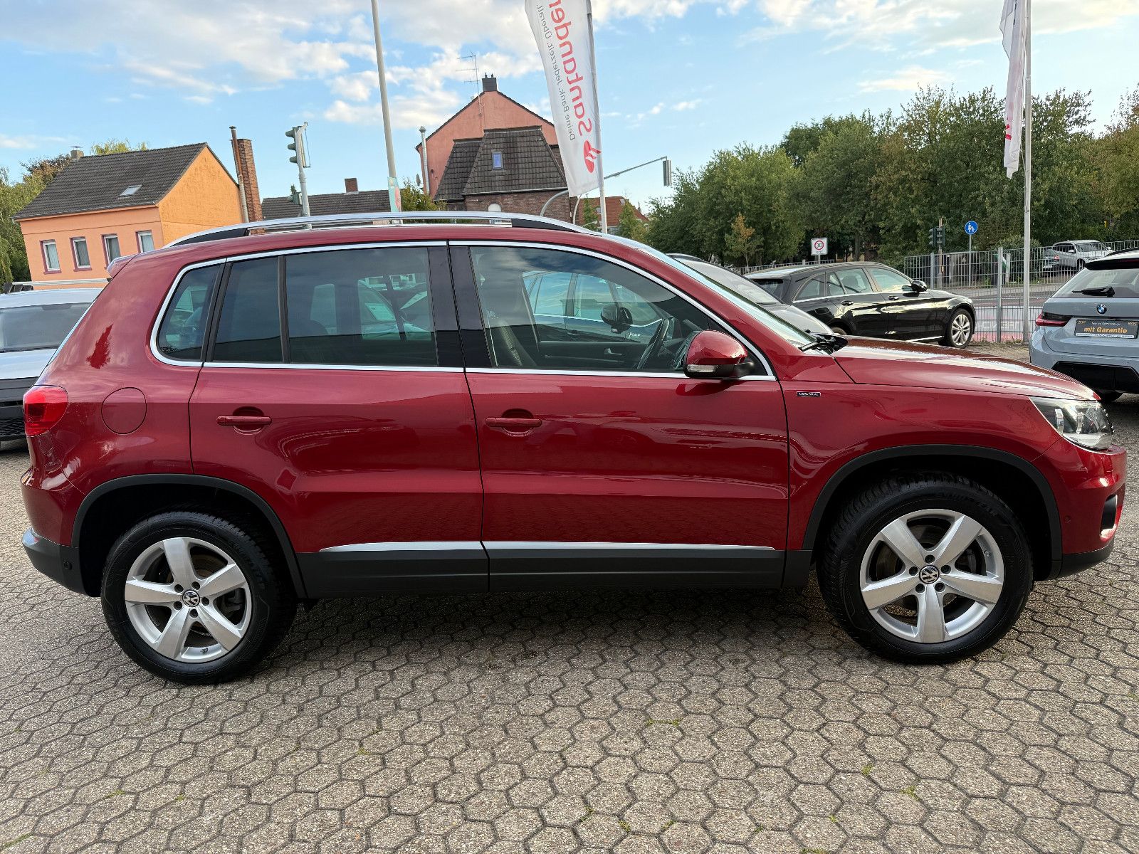 Fahrzeugabbildung Volkswagen Tiguan Lounge Track & Style BMT 4Motion*AHK*