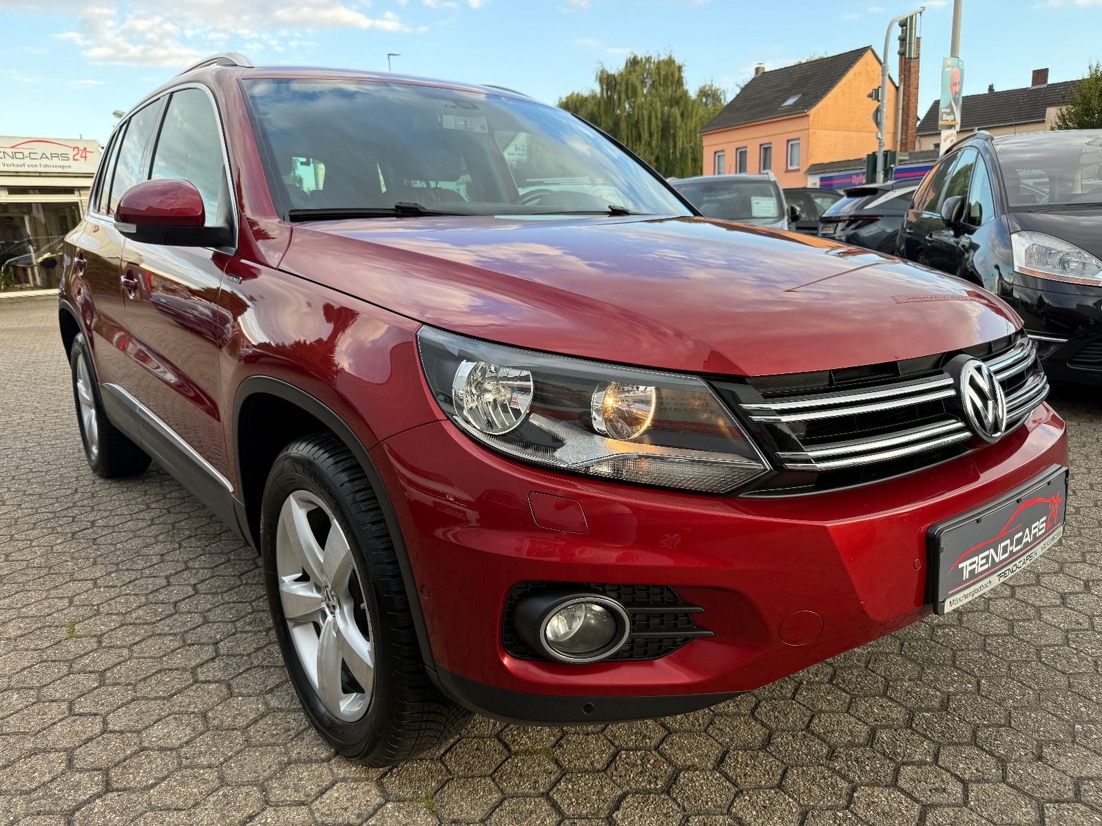 Fahrzeugabbildung Volkswagen Tiguan Lounge Track & Style BMT 4Motion*AHK*