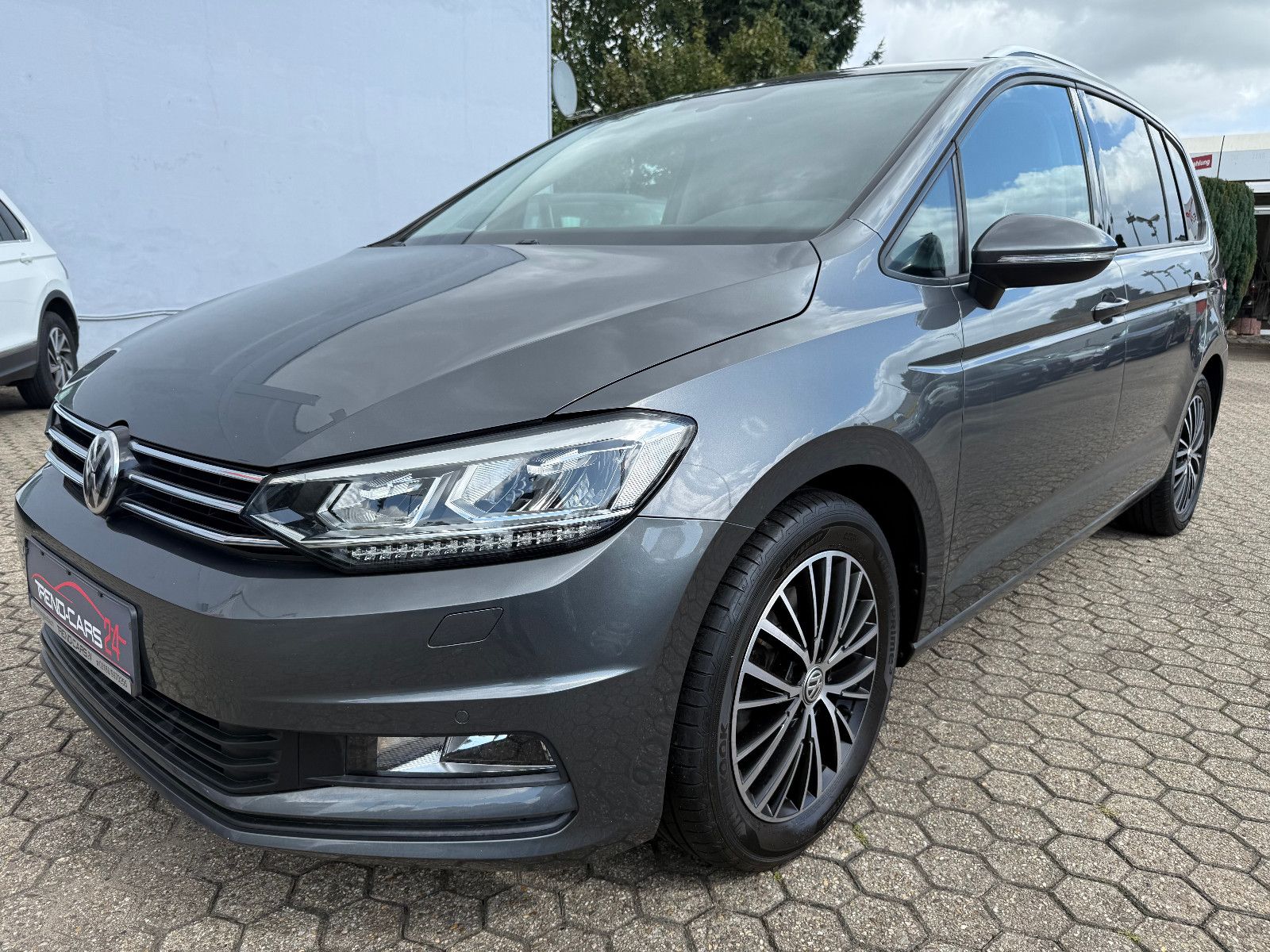 Volkswagen Touran Comfortline BMT/*ACC*Navi*7 Sitzer*