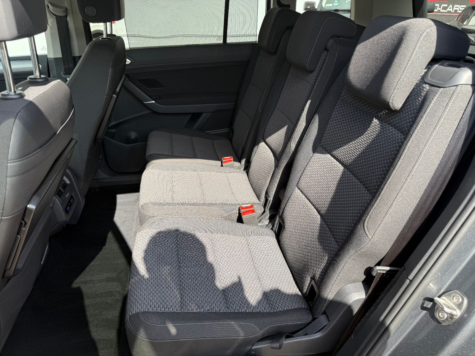 Fahrzeugabbildung Volkswagen Touran Comfortline BMT/*ACC*Navi*7 Sitzer*