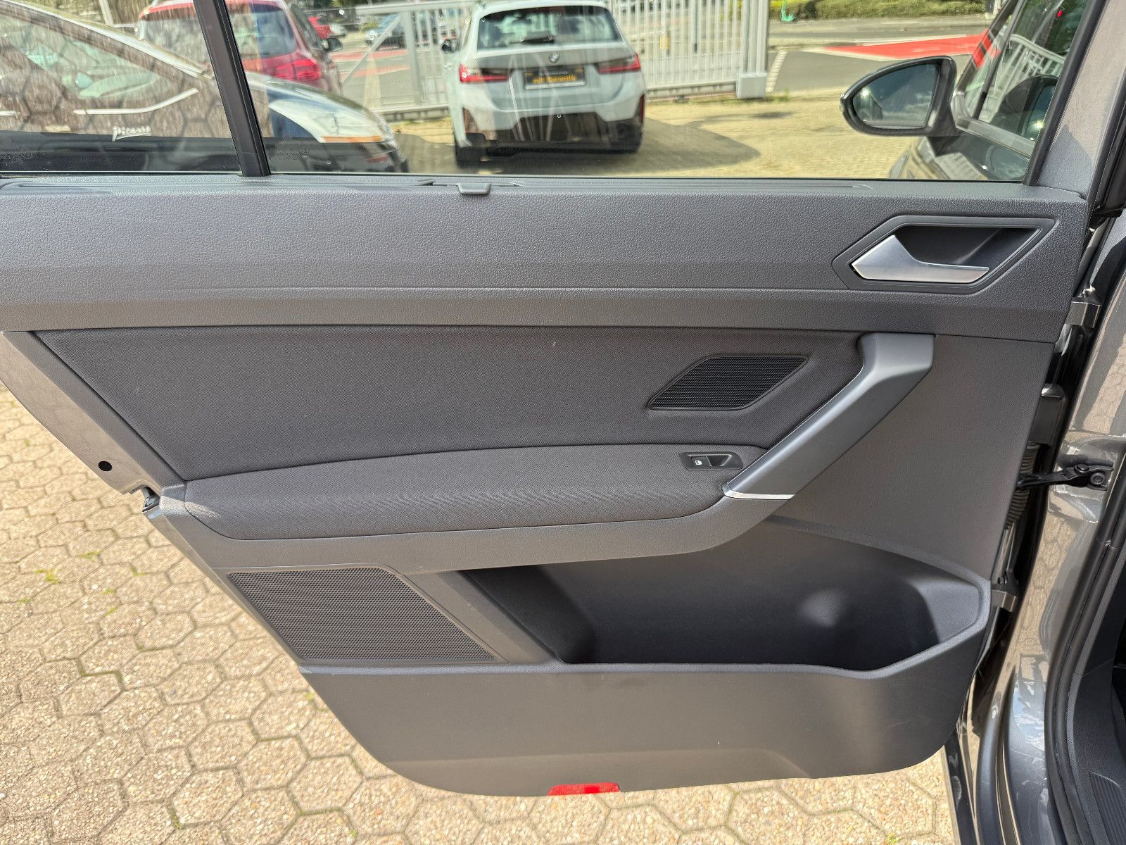 Fahrzeugabbildung Volkswagen Touran Comfortline BMT/*ACC*Navi*7 Sitzer*