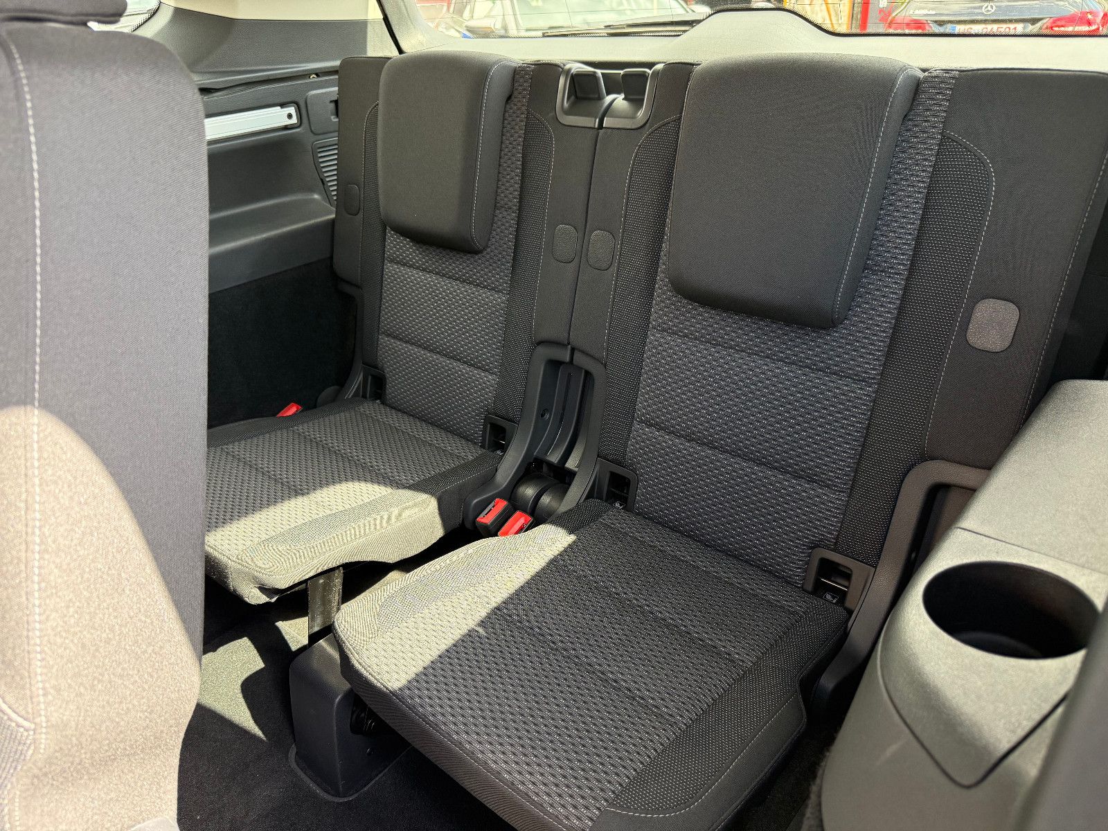 Fahrzeugabbildung Volkswagen Touran Comfortline BMT/*ACC*Navi*7 Sitzer*