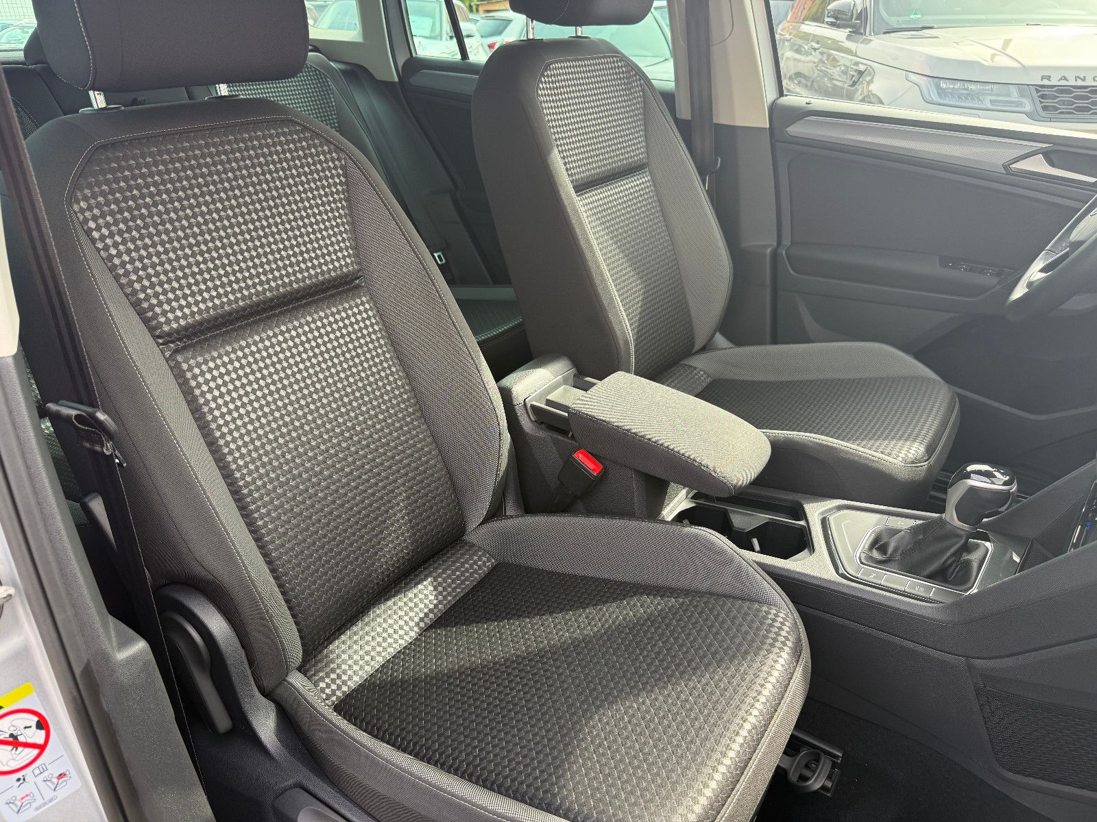 Fahrzeugabbildung Volkswagen Tiguan Active*ACC*AHK*