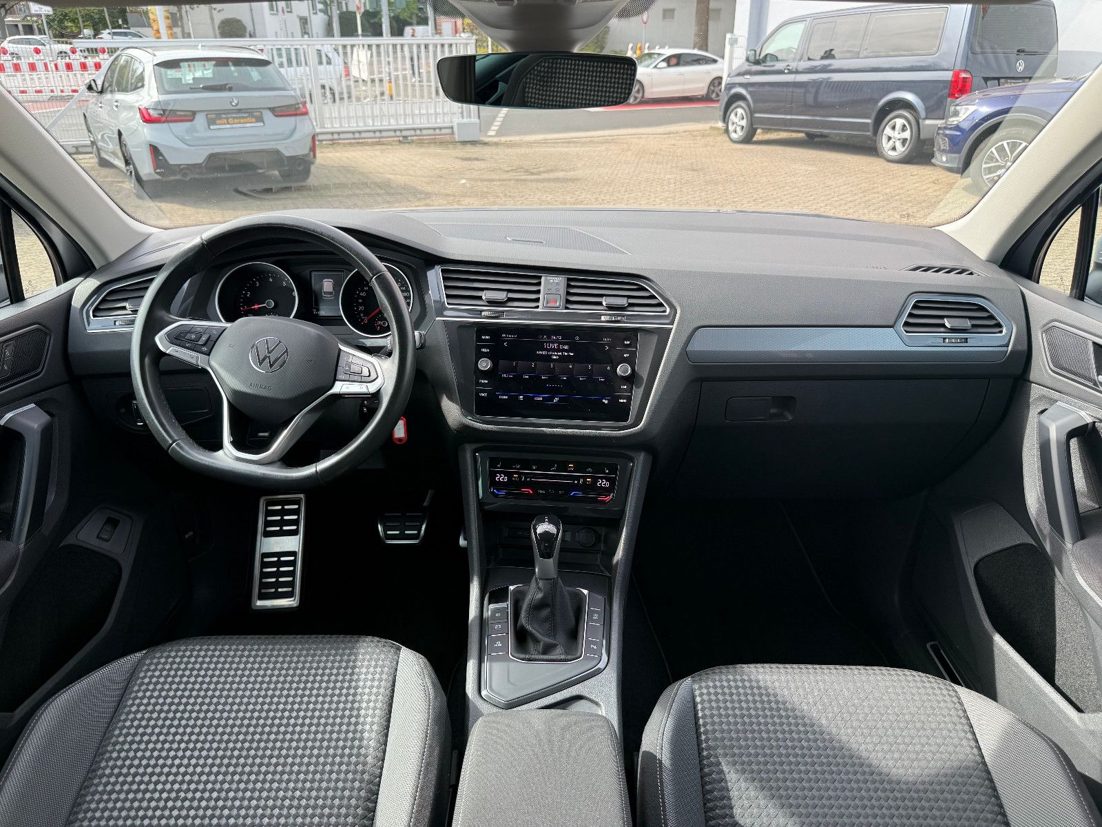 Fahrzeugabbildung Volkswagen Tiguan Active*ACC*AHK*