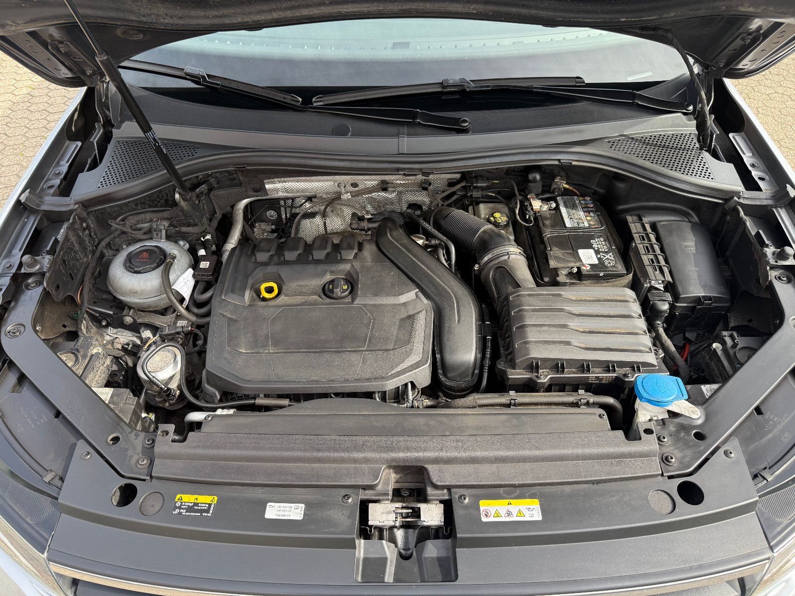 Fahrzeugabbildung Volkswagen Tiguan Active*ACC*AHK*