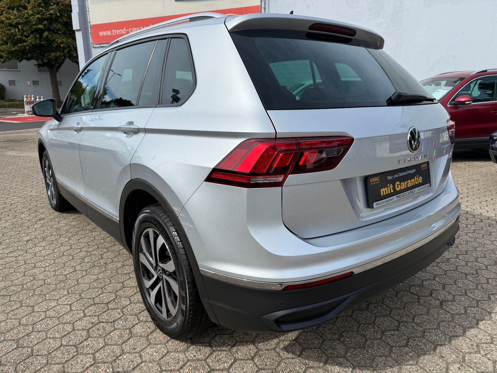 Fahrzeugabbildung Volkswagen Tiguan Active*ACC*AHK*