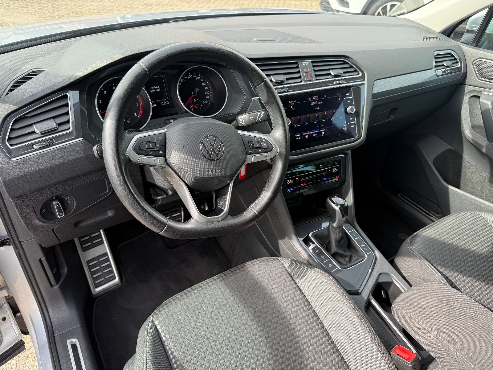 Fahrzeugabbildung Volkswagen Tiguan Active*ACC*AHK*