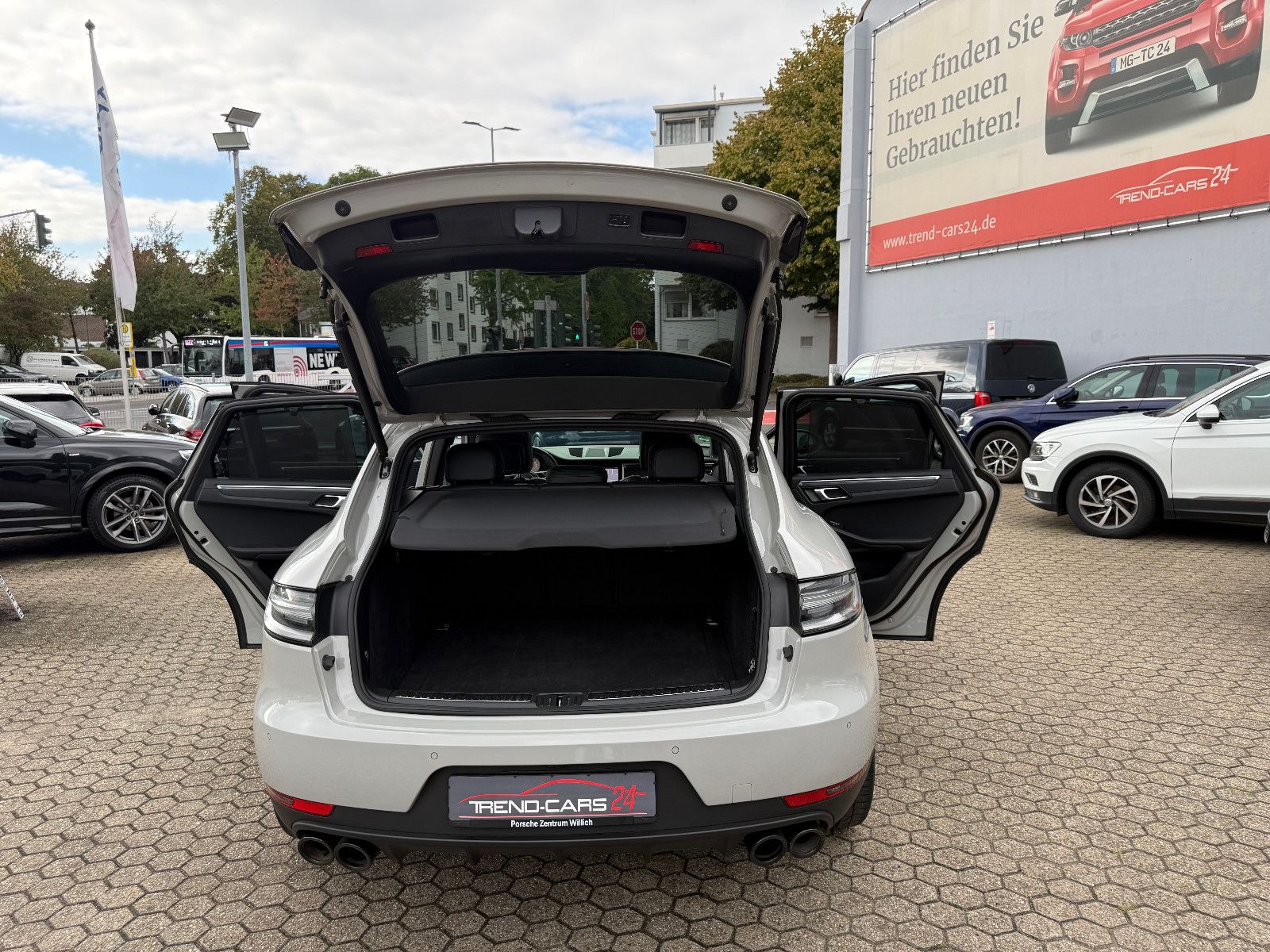 Fahrzeugabbildung Porsche Macan*ACC*Leder*360 Cam* 21Zoll*Pano*
