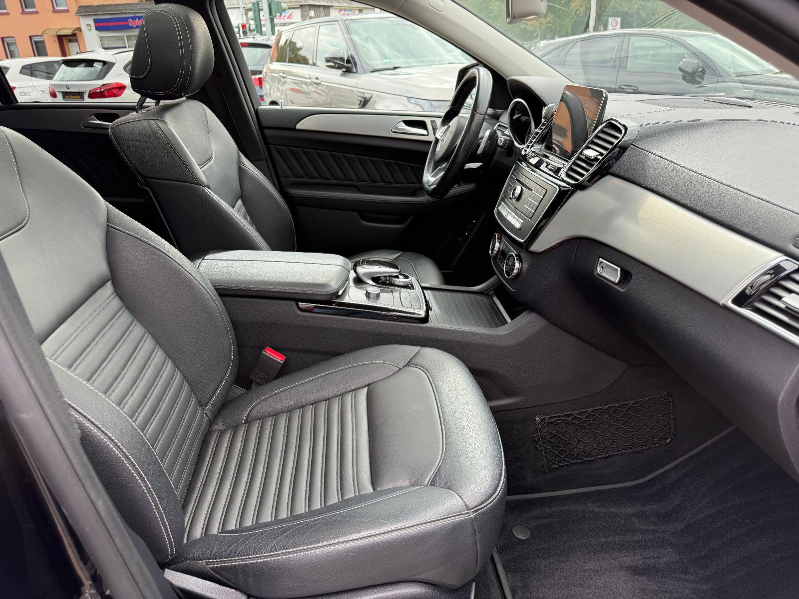 Fahrzeugabbildung Mercedes-Benz GLE 43 AMG*ACC*AHK*SOFTCLOSE*PANO*Harman Kardon*