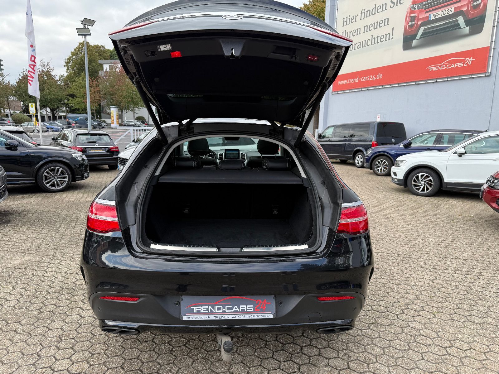 Fahrzeugabbildung Mercedes-Benz GLE 43 AMG*ACC*AHK*SOFTCLOSE*PANO*Harman Kardon*