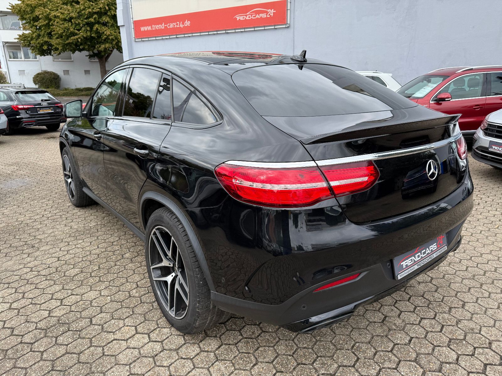 Fahrzeugabbildung Mercedes-Benz GLE 43 AMG*ACC*AHK*SOFTCLOSE*PANO*Harman Kardon*