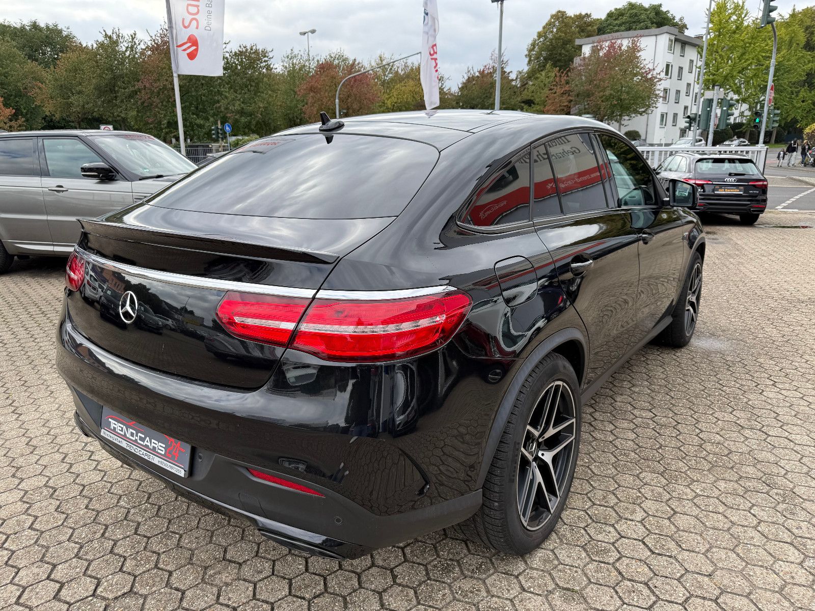 Fahrzeugabbildung Mercedes-Benz GLE 43 AMG*ACC*AHK*SOFTCLOSE*PANO*Harman Kardon*