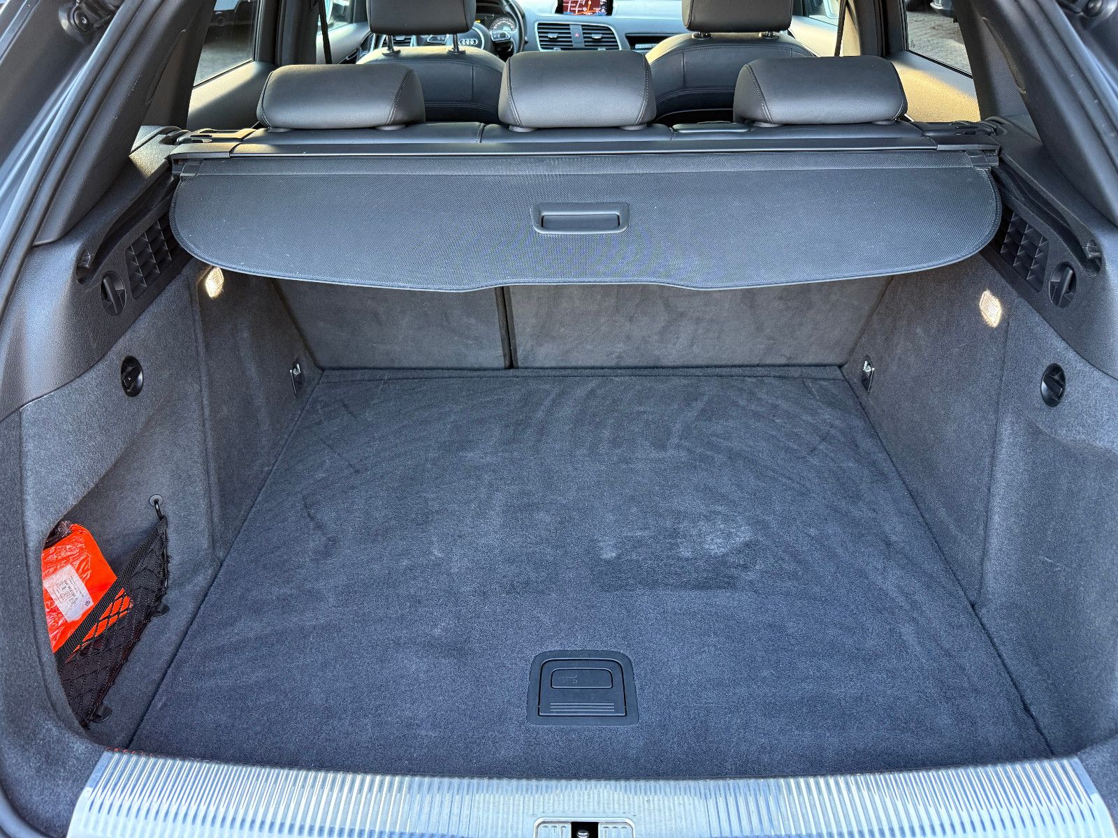 Fahrzeugabbildung Audi RSQ3 RS Q3 2.5 TFSI quattro*AHK*PANO*