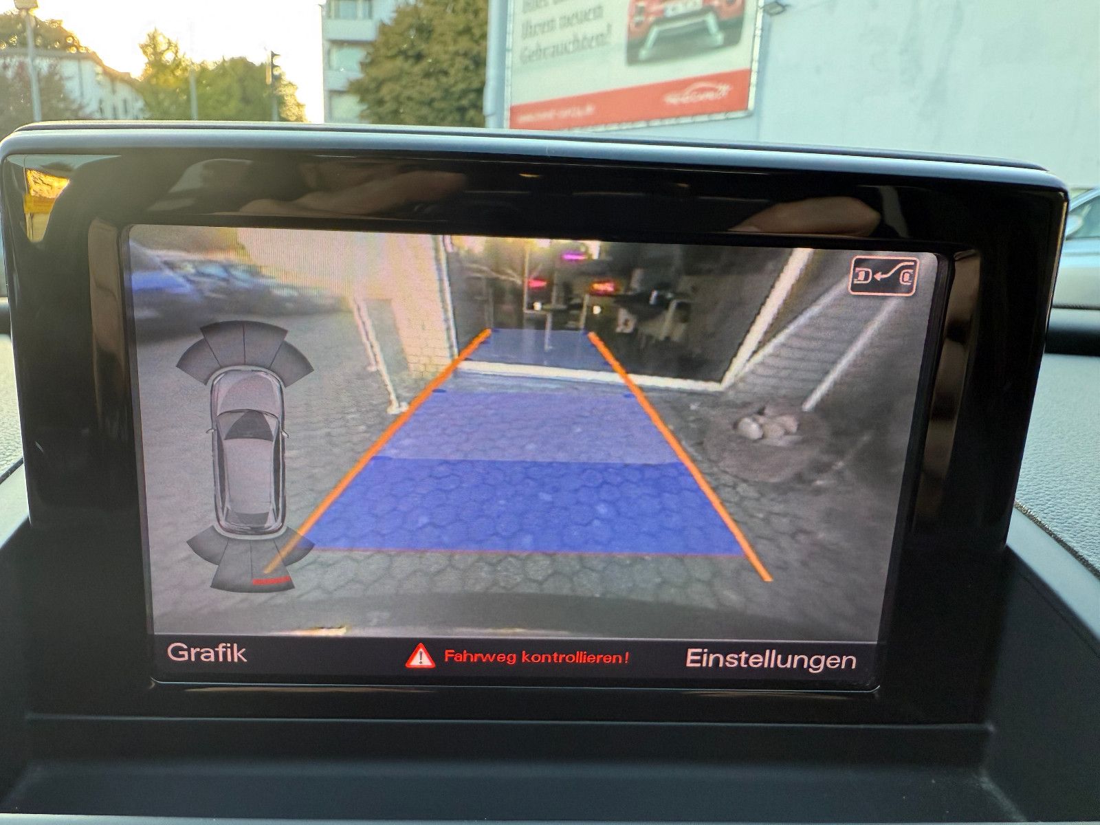 Fahrzeugabbildung Audi RSQ3 RS Q3 2.5 TFSI quattro*AHK*PANO*