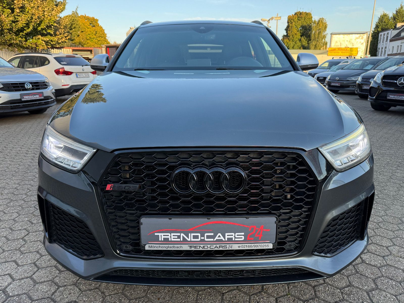 Fahrzeugabbildung Audi RSQ3 RS Q3 2.5 TFSI quattro*AHK*PANO*