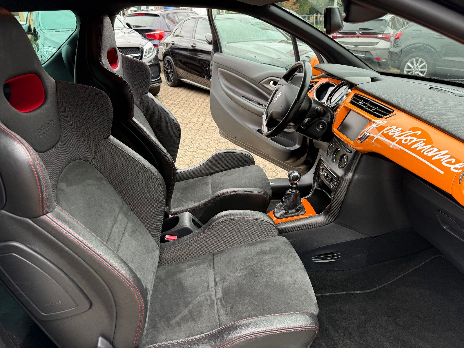 Fahrzeugabbildung Citroën DS3 Racing*Tempomat*Klima*