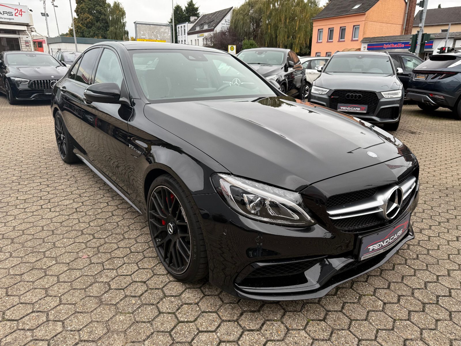 Fahrzeugabbildung Mercedes-Benz C 63 S AMG*AMG Performance*NightPaket*