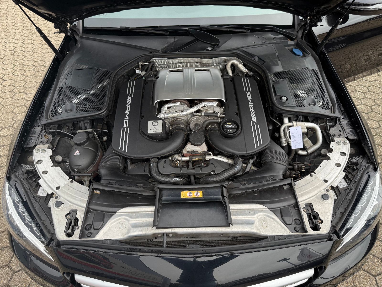 Fahrzeugabbildung Mercedes-Benz C 63 S AMG*AMG Performance*NightPaket*