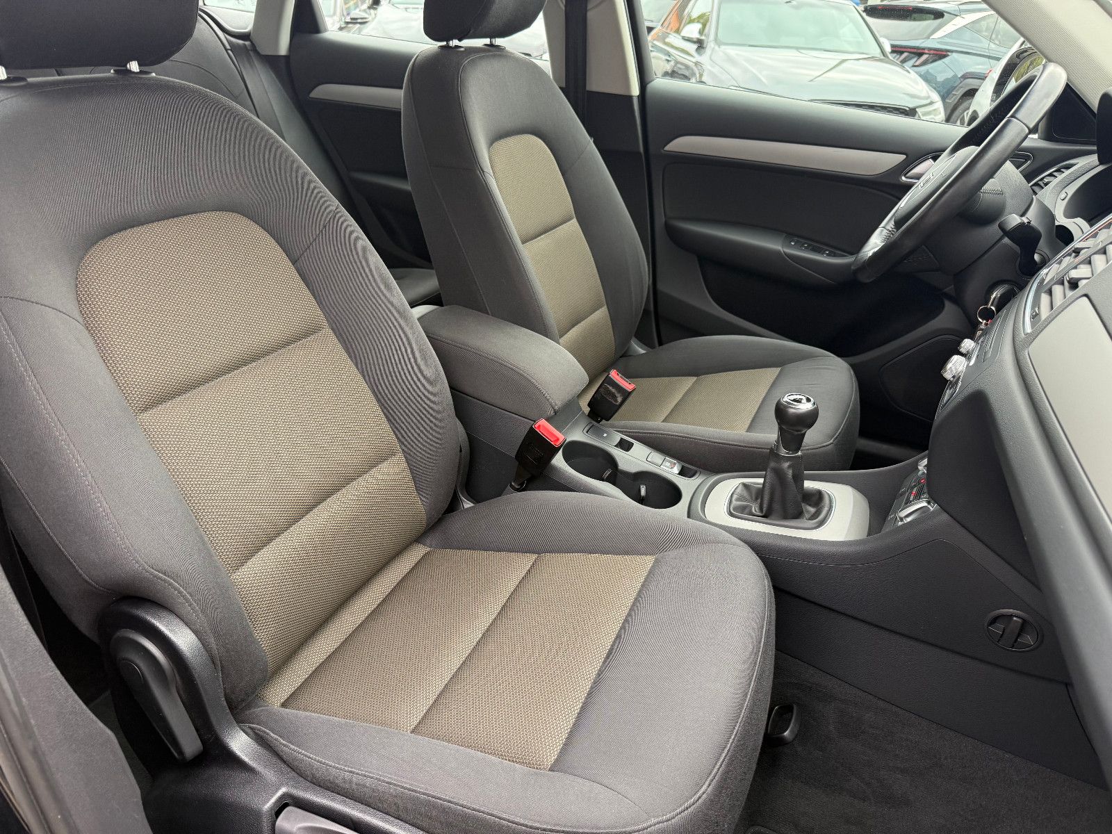 Fahrzeugabbildung Audi Q3 1.4 TFSI