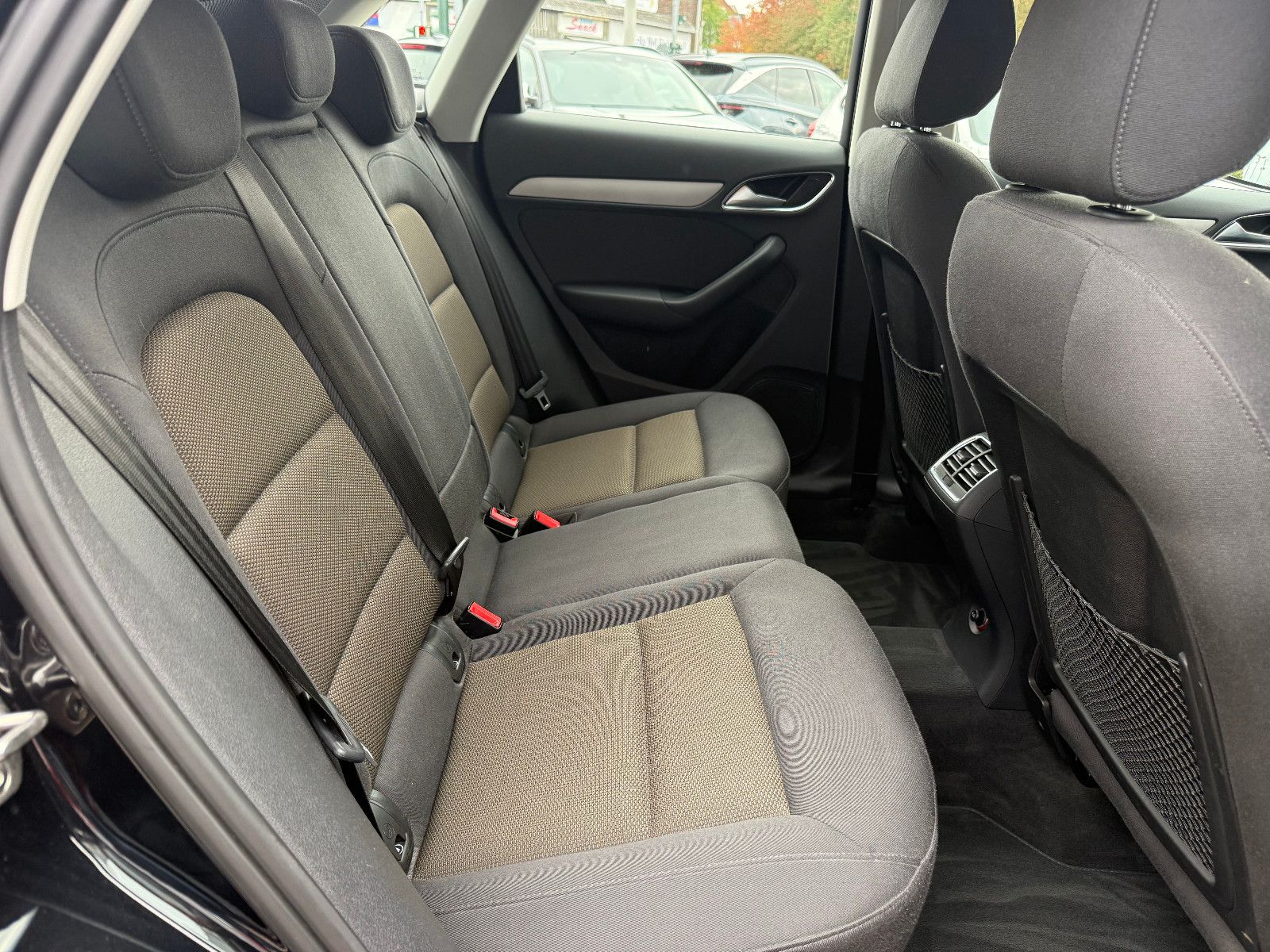 Fahrzeugabbildung Audi Q3 1.4 TFSI