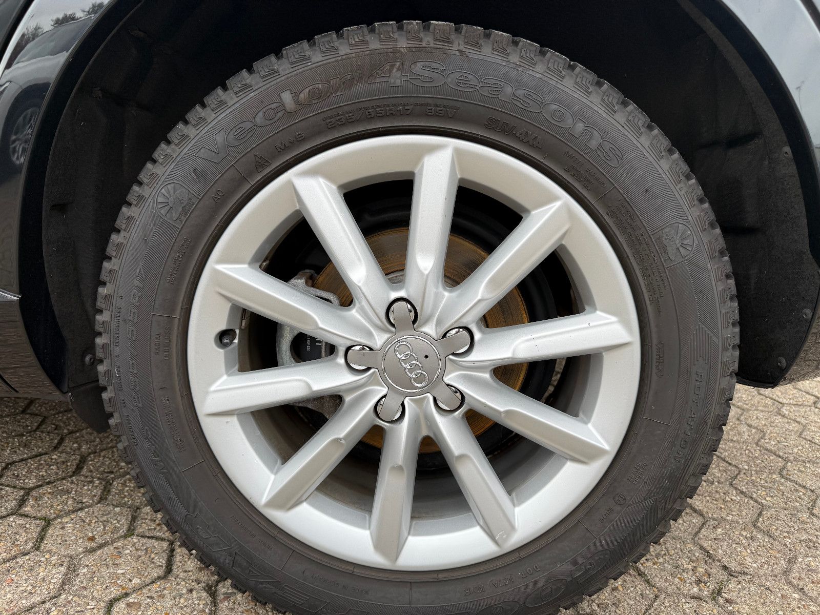 Fahrzeugabbildung Audi Q3 1.4 TFSI