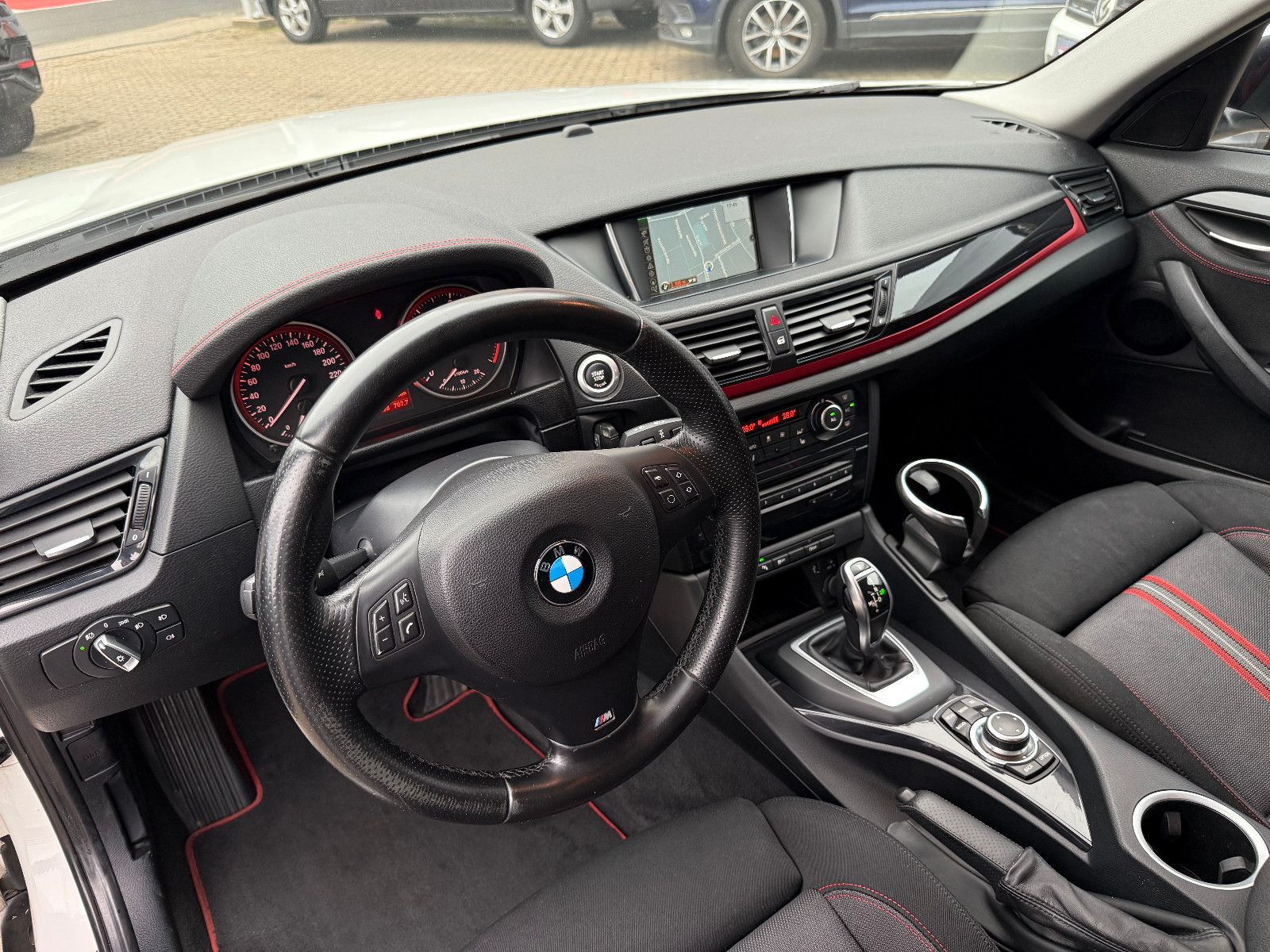 Fahrzeugabbildung BMW X1 18 d sDrive*Navi*Tempomat*Klima*Sport Design