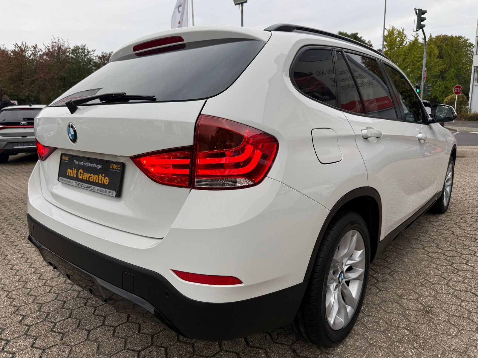 Fahrzeugabbildung BMW X1 18 d sDrive*Navi*Tempomat*Klima*Sport Design