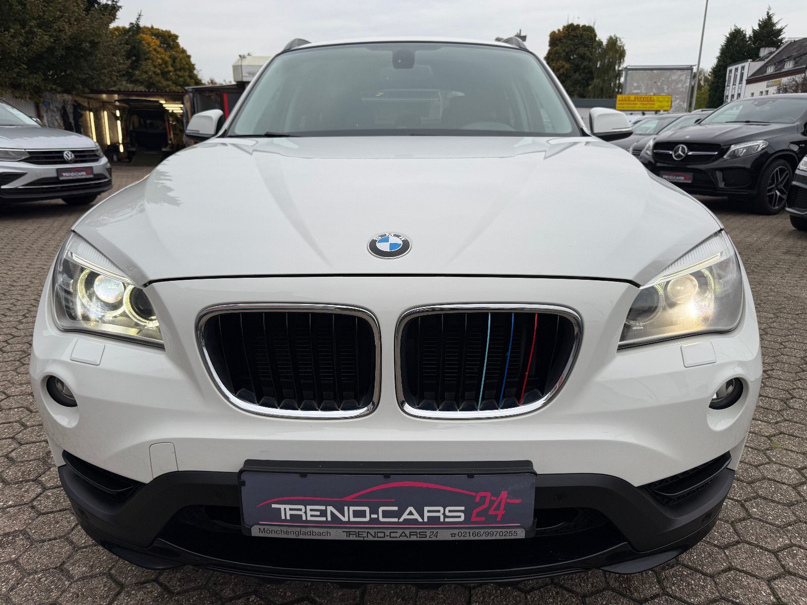 Fahrzeugabbildung BMW X1 18 d sDrive*Navi*Tempomat*Klima*Sport Design
