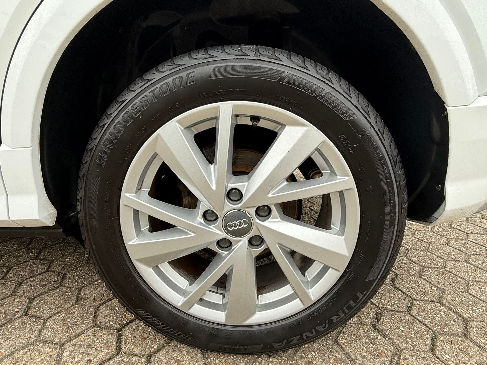 Fahrzeugabbildung Audi Q2 35 TFSI*AHK*Tempomat*Leder*Navi*