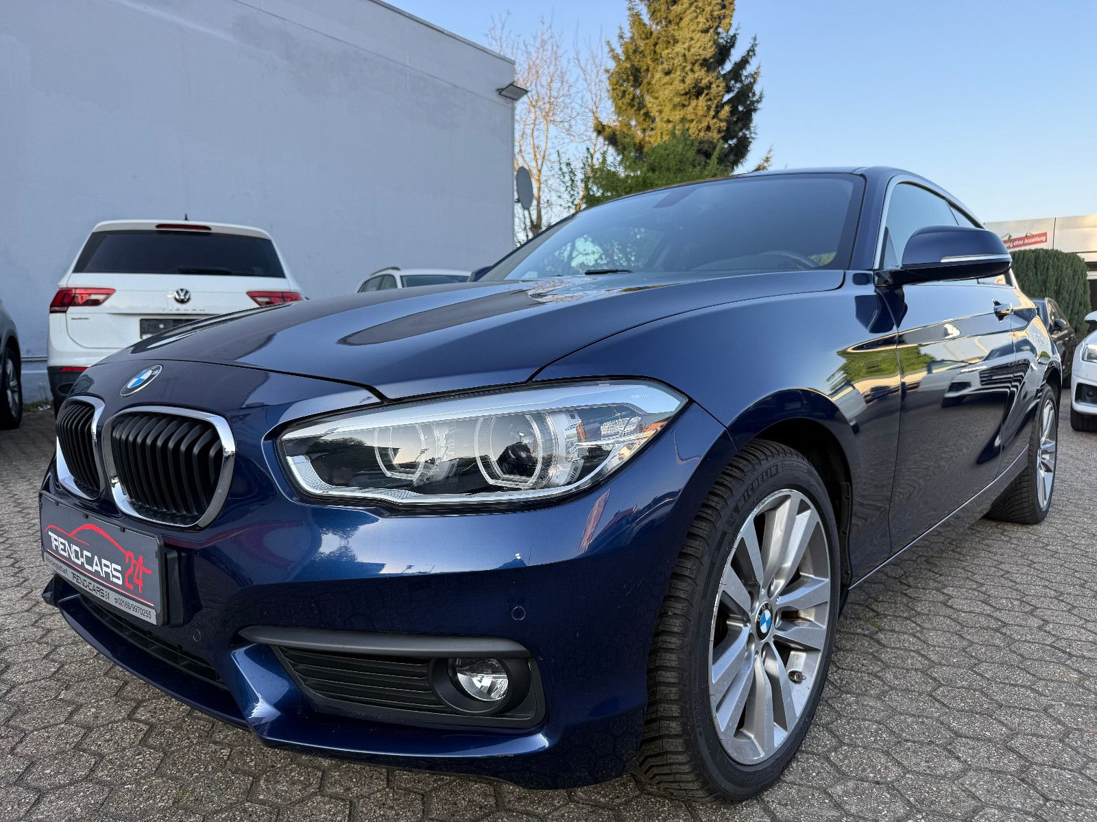 BMW 118 3-trg.Advantage*Tempomat*Automatik*LED*