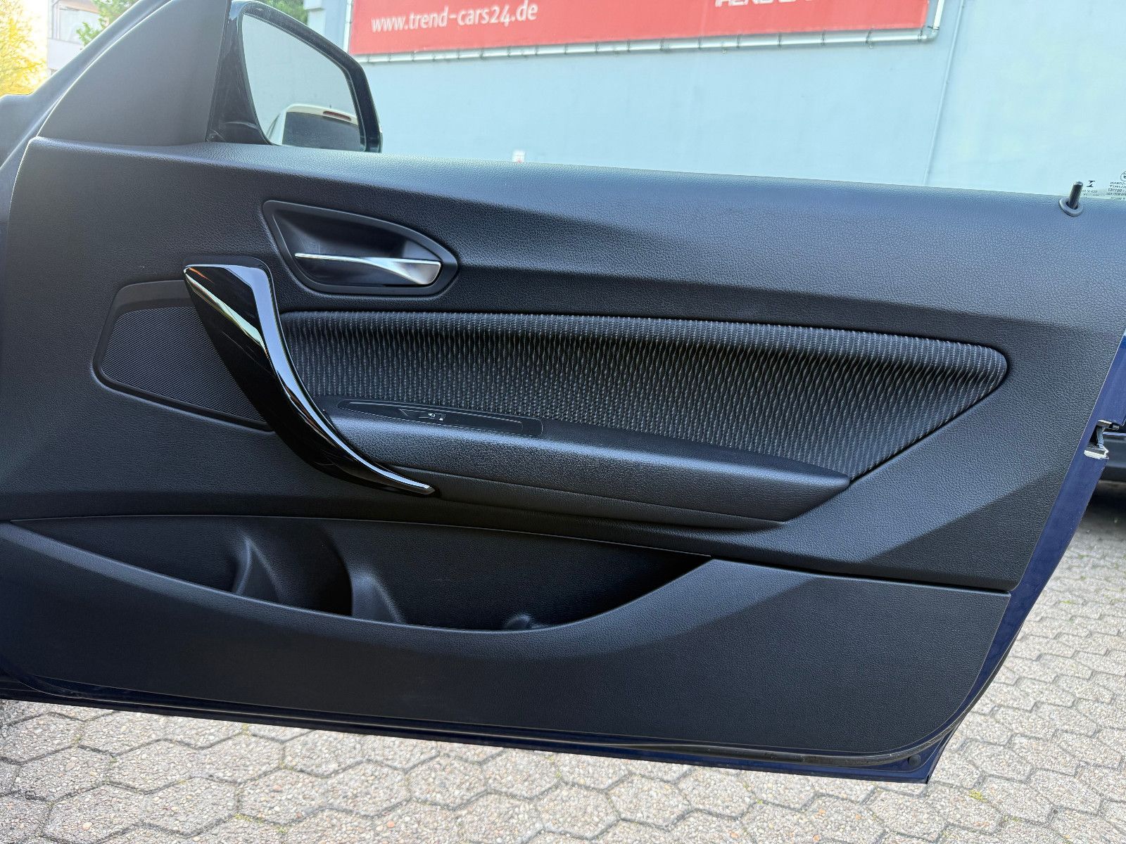 Fahrzeugabbildung BMW 118 3-trg.Advantage*Tempomat*Automatik*LED*