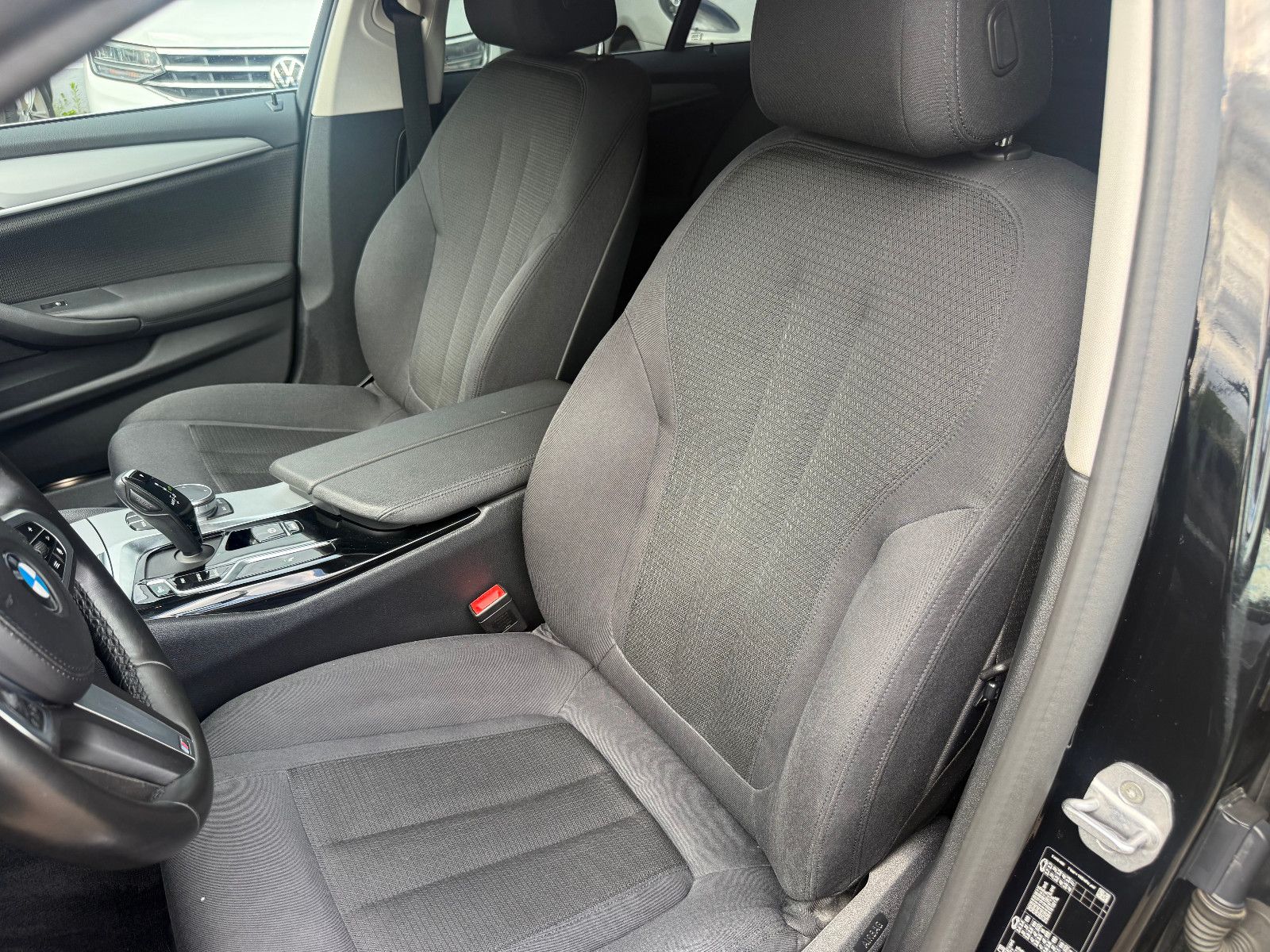 Fahrzeugabbildung BMW 530d Touring*Laser*Tempomat*AHK*