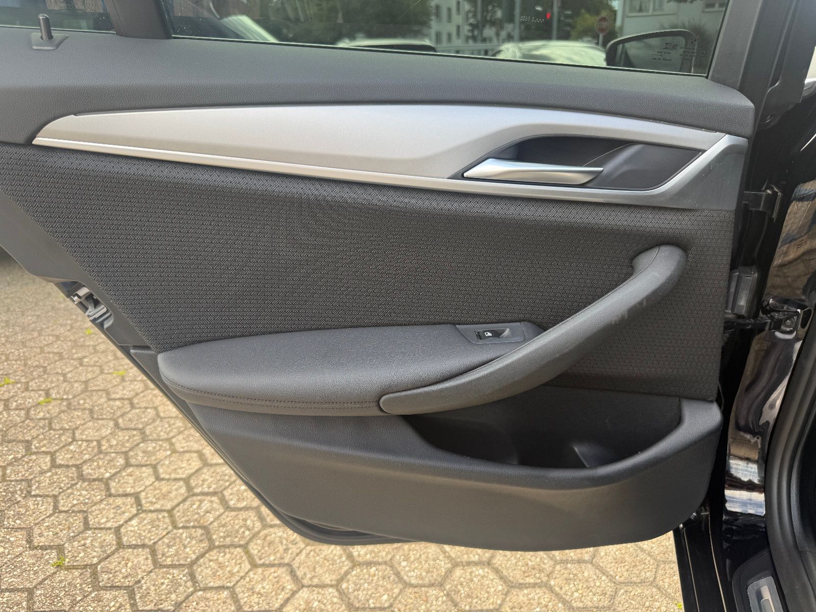 Fahrzeugabbildung BMW 530d Touring*Laser*Tempomat*AHK*