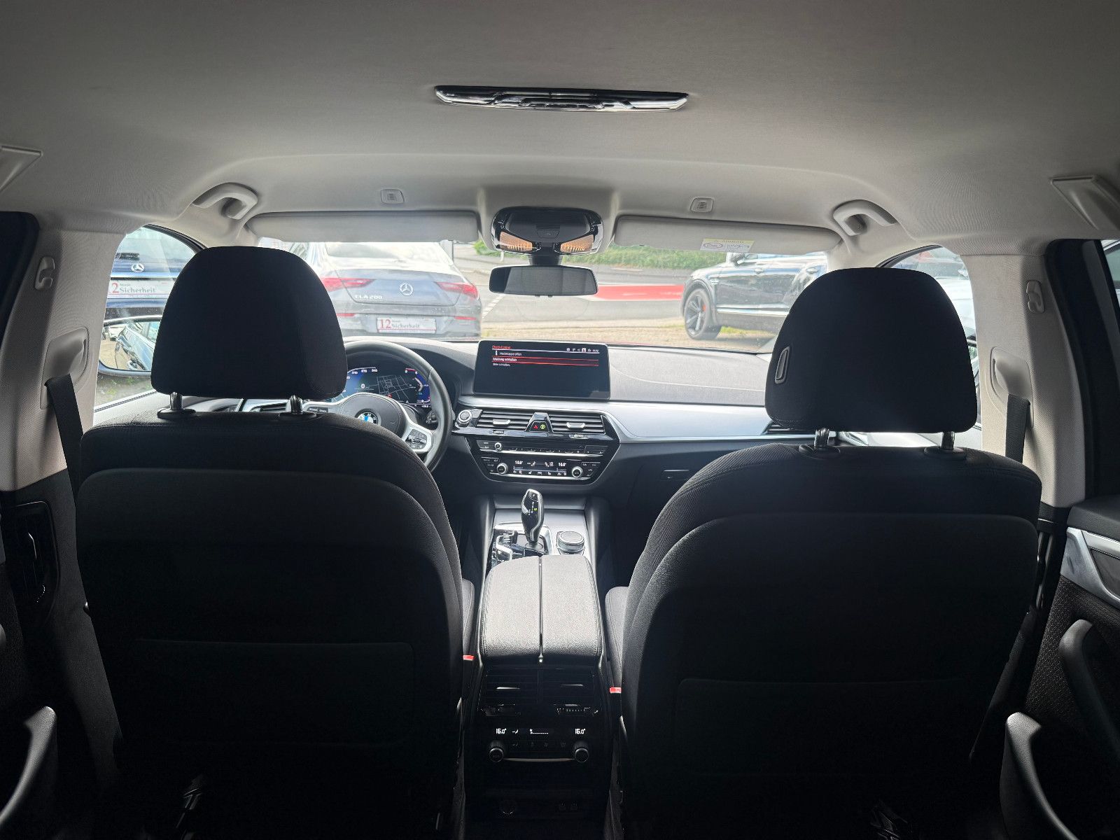 Fahrzeugabbildung BMW 530d Touring*Laser*Tempomat*AHK*