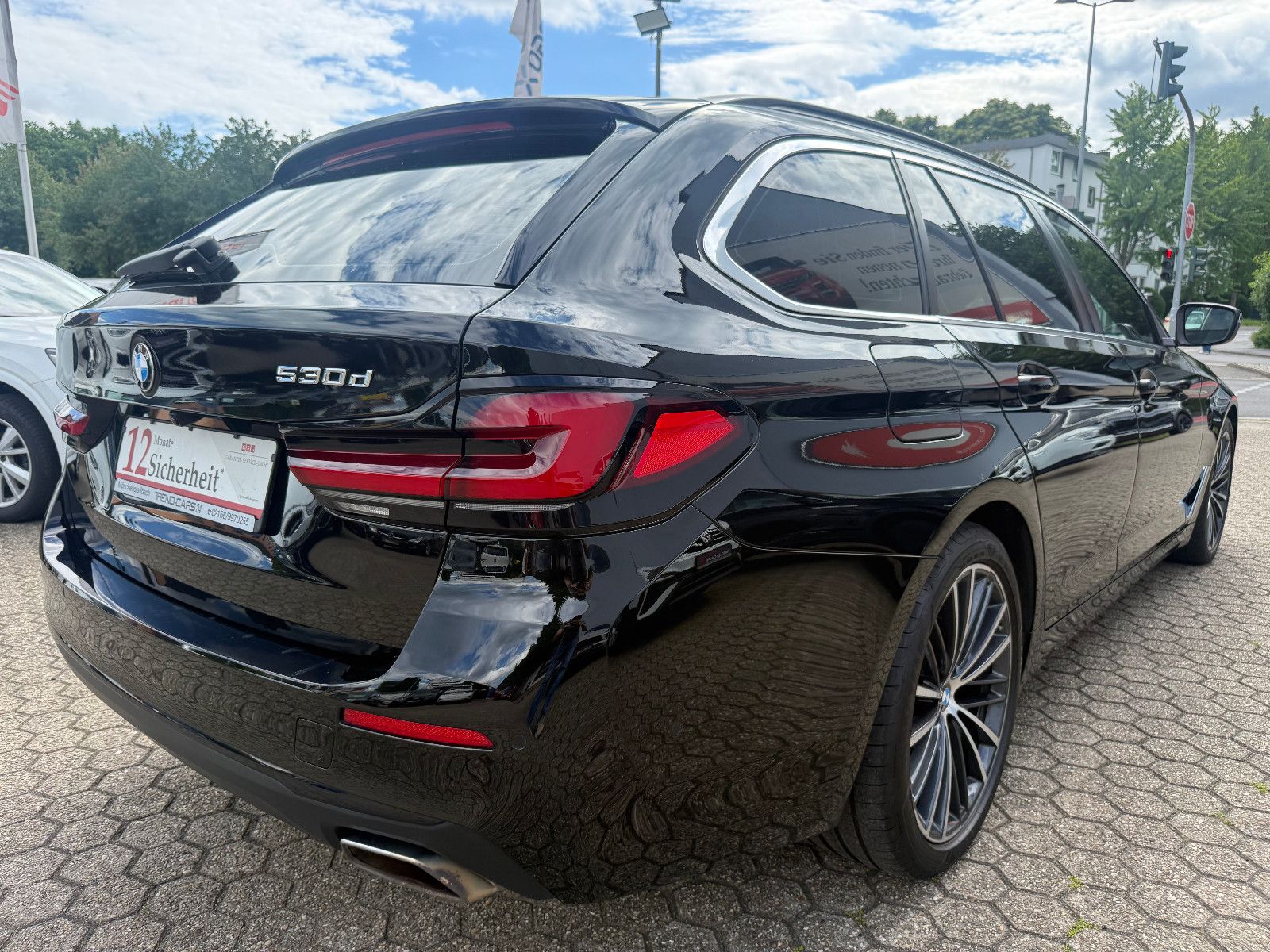 Fahrzeugabbildung BMW 530d Touring*Laser*Tempomat*AHK*