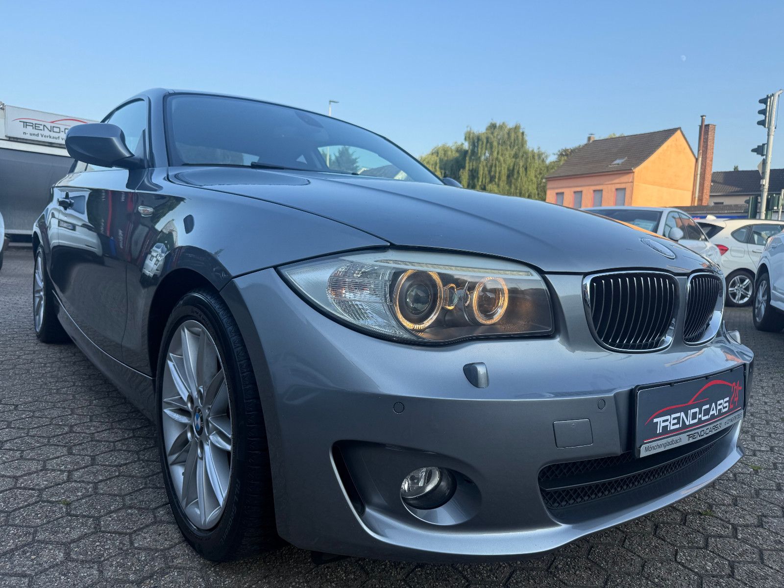 Fahrzeugabbildung BMW 120d *Coupe*Klima*PDC*Navi