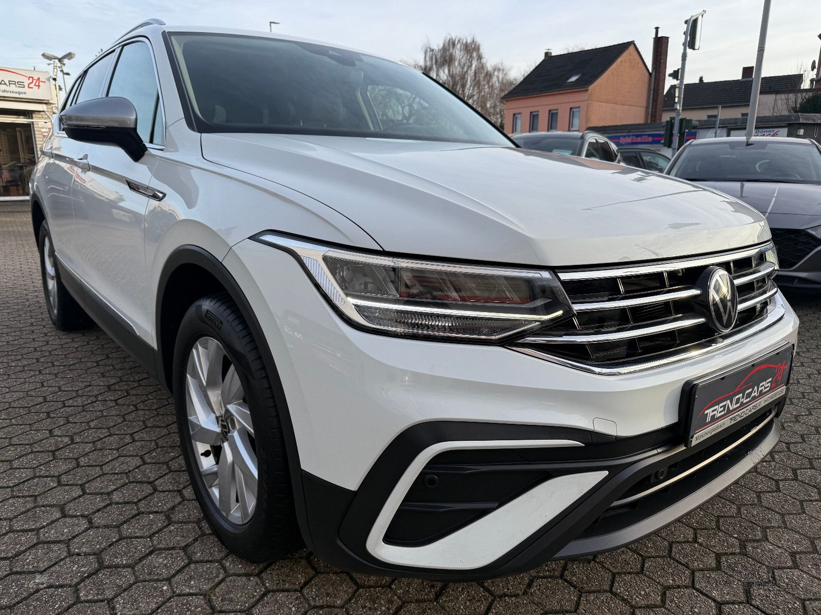 Fahrzeugabbildung Volkswagen Tiguan Allspace Life*ACC*