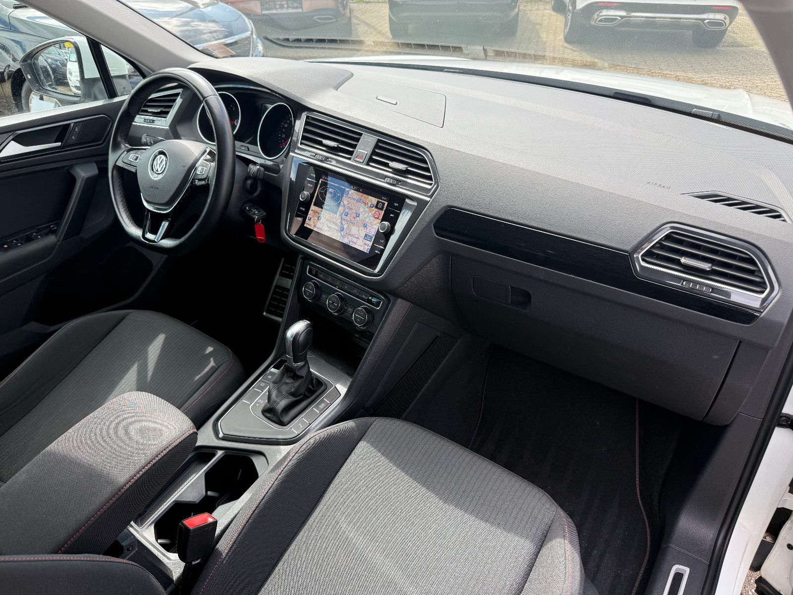 Fahrzeugabbildung Volkswagen Tiguan Sound *Automatik*LED*ACC*