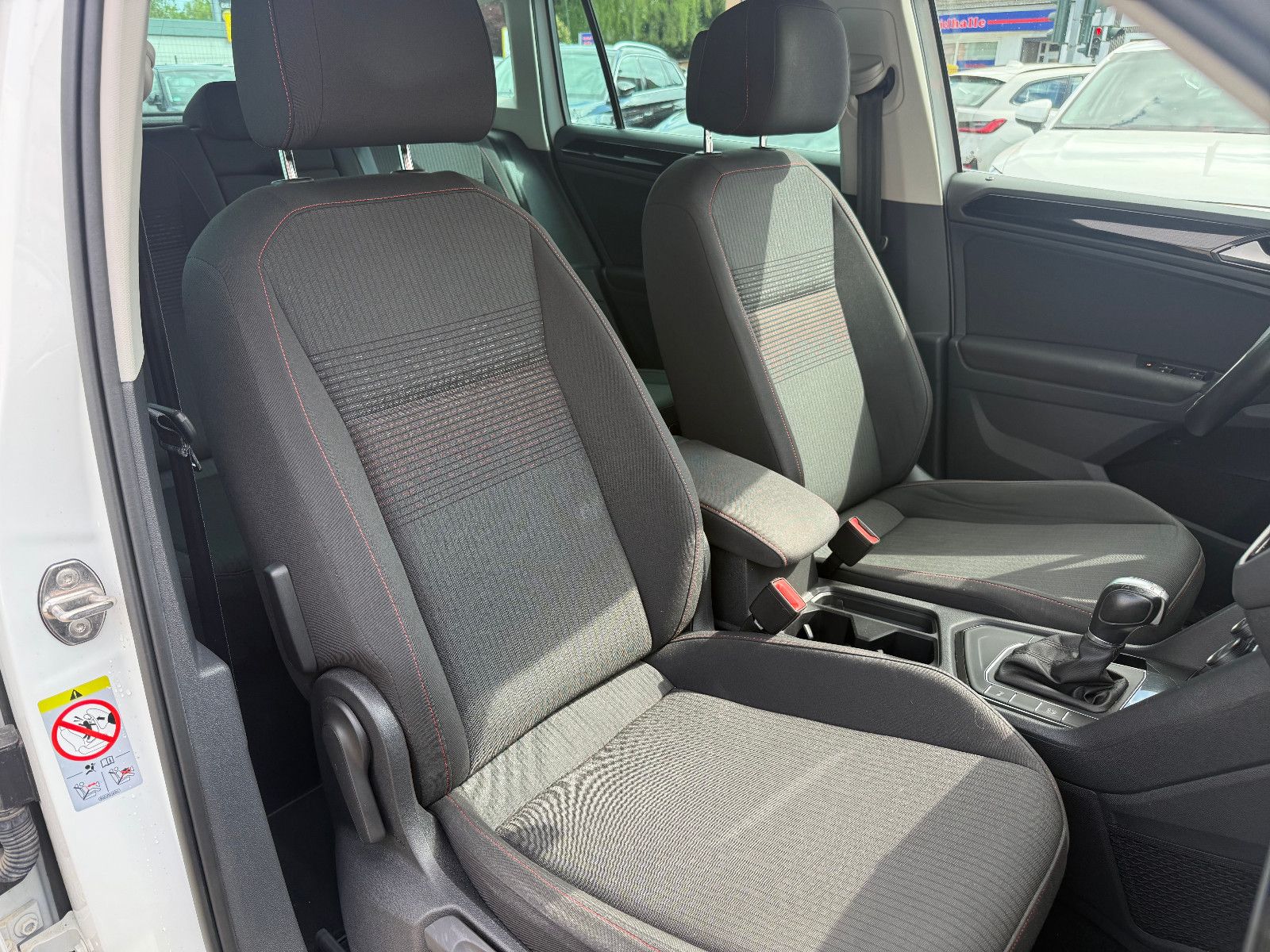 Fahrzeugabbildung Volkswagen Tiguan Sound *Automatik*LED*ACC*
