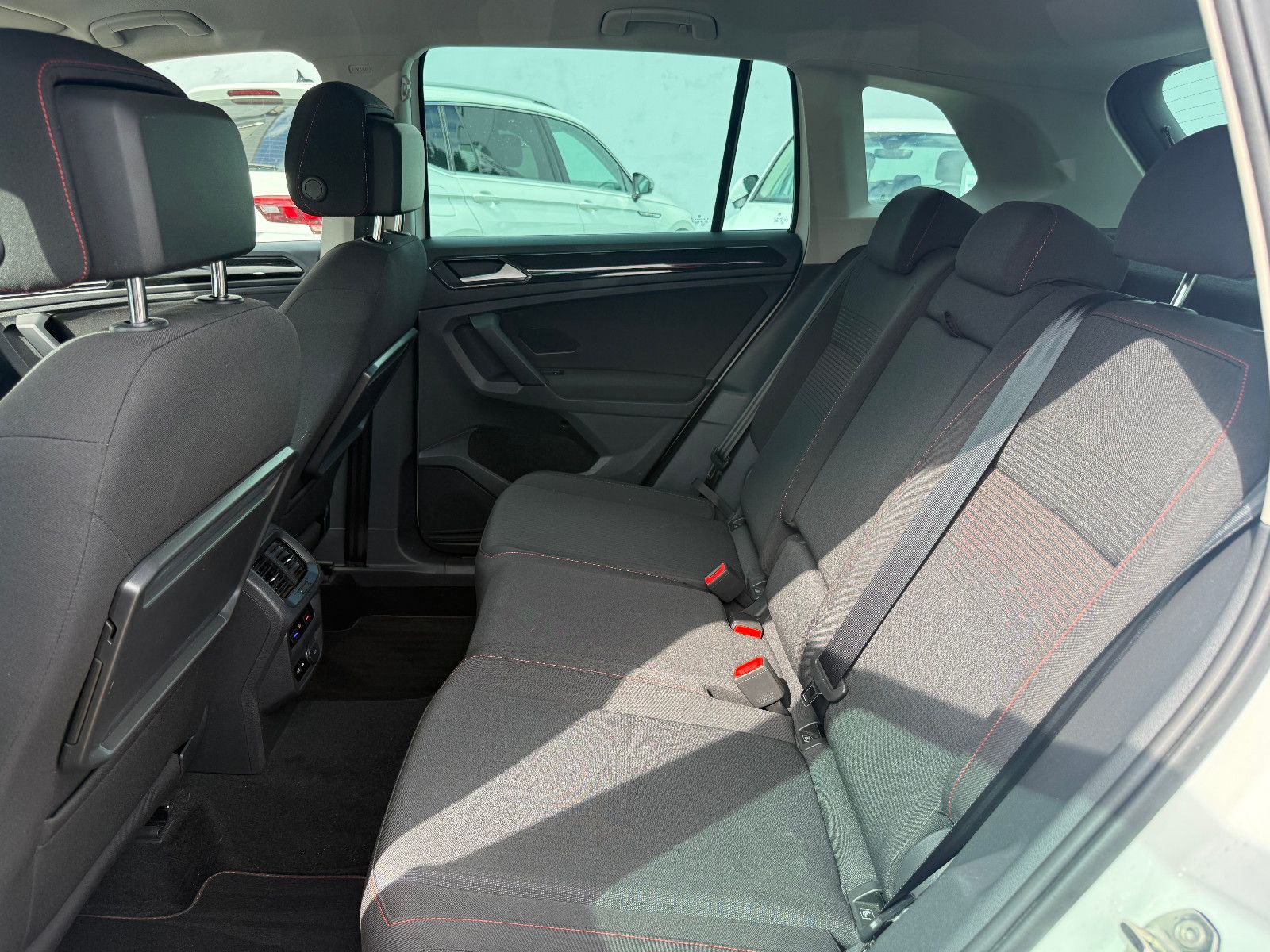 Fahrzeugabbildung Volkswagen Tiguan Sound *Automatik*LED*ACC*