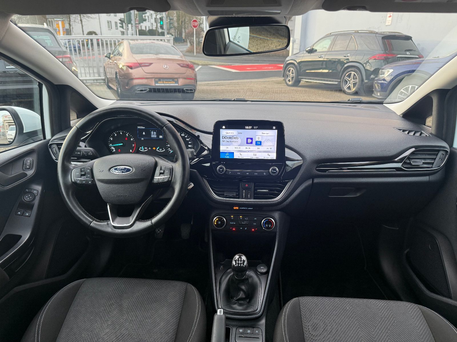 Fahrzeugabbildung Ford Fiesta Cool & Connect