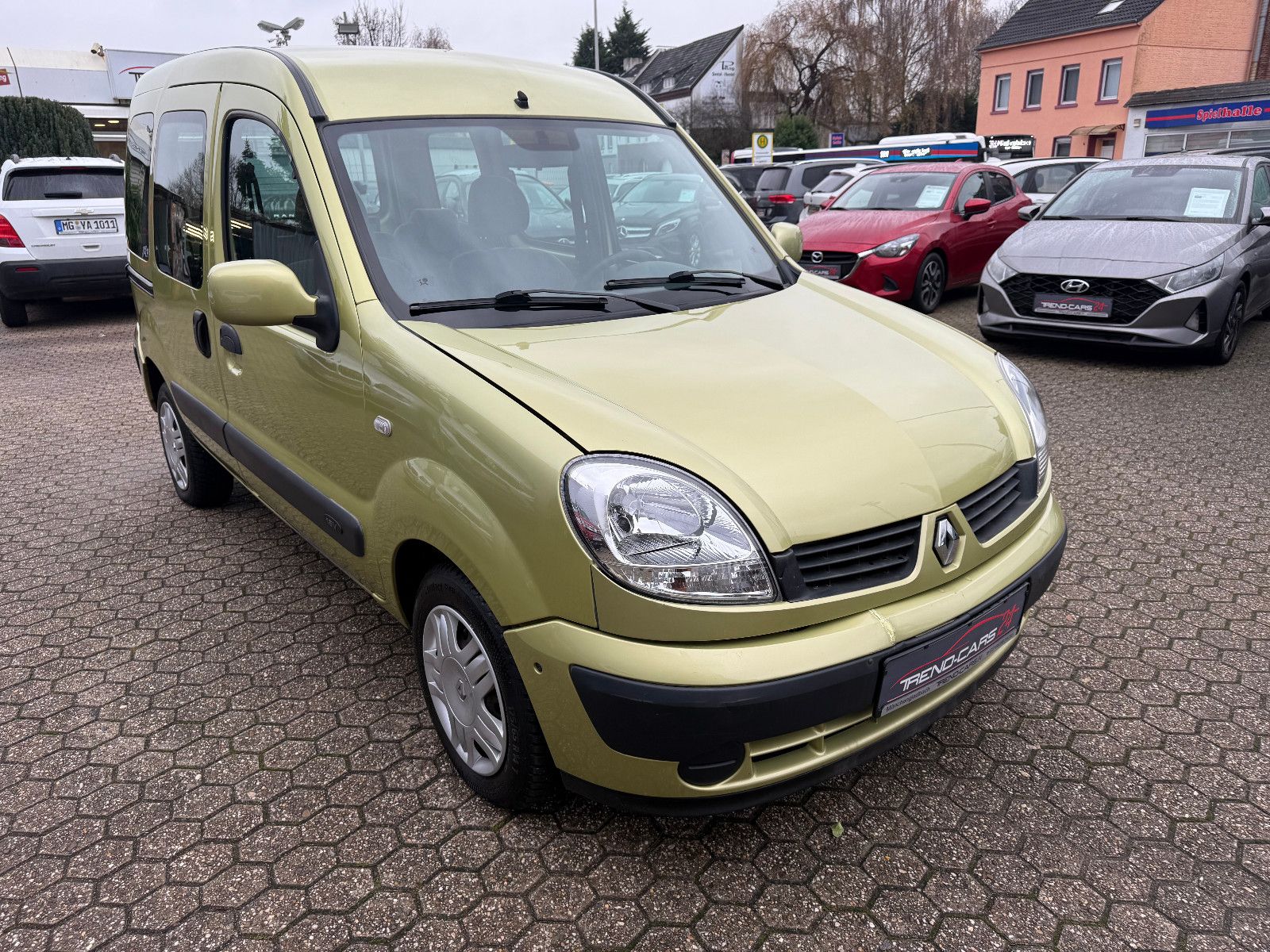 Fahrzeugabbildung Renault Kangoo Edition Campus** Rollstuhlrampe**