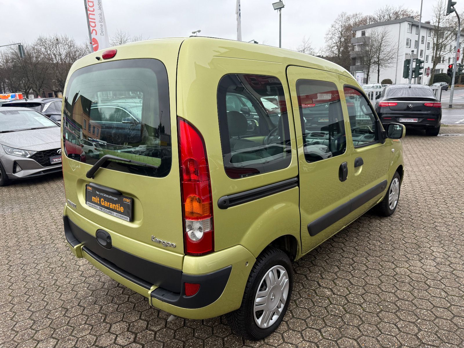 Fahrzeugabbildung Renault Kangoo Edition Campus** Rollstuhlrampe**