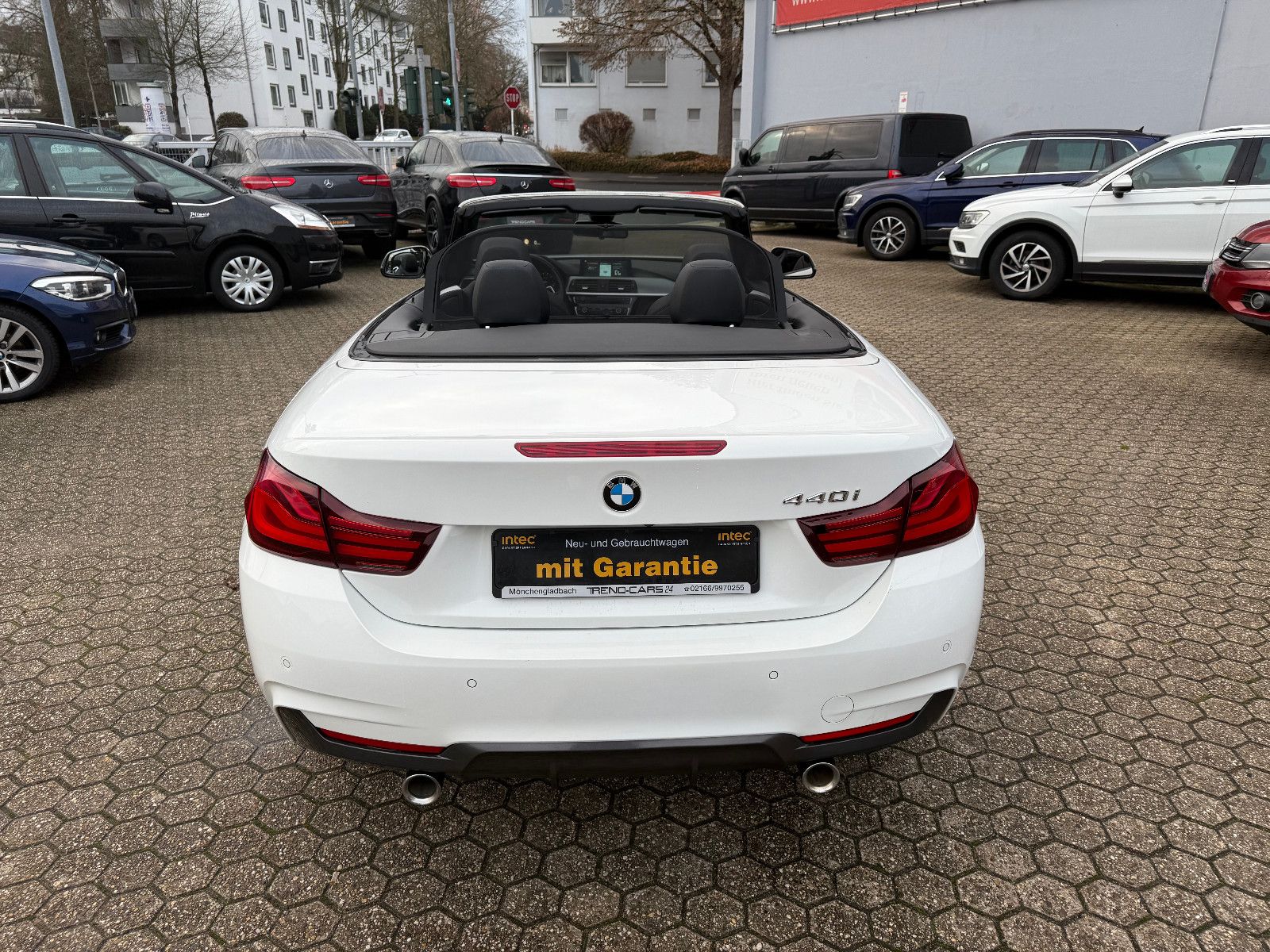 Fahrzeugabbildung BMW 440 4 Cabrio 440 i M Sport