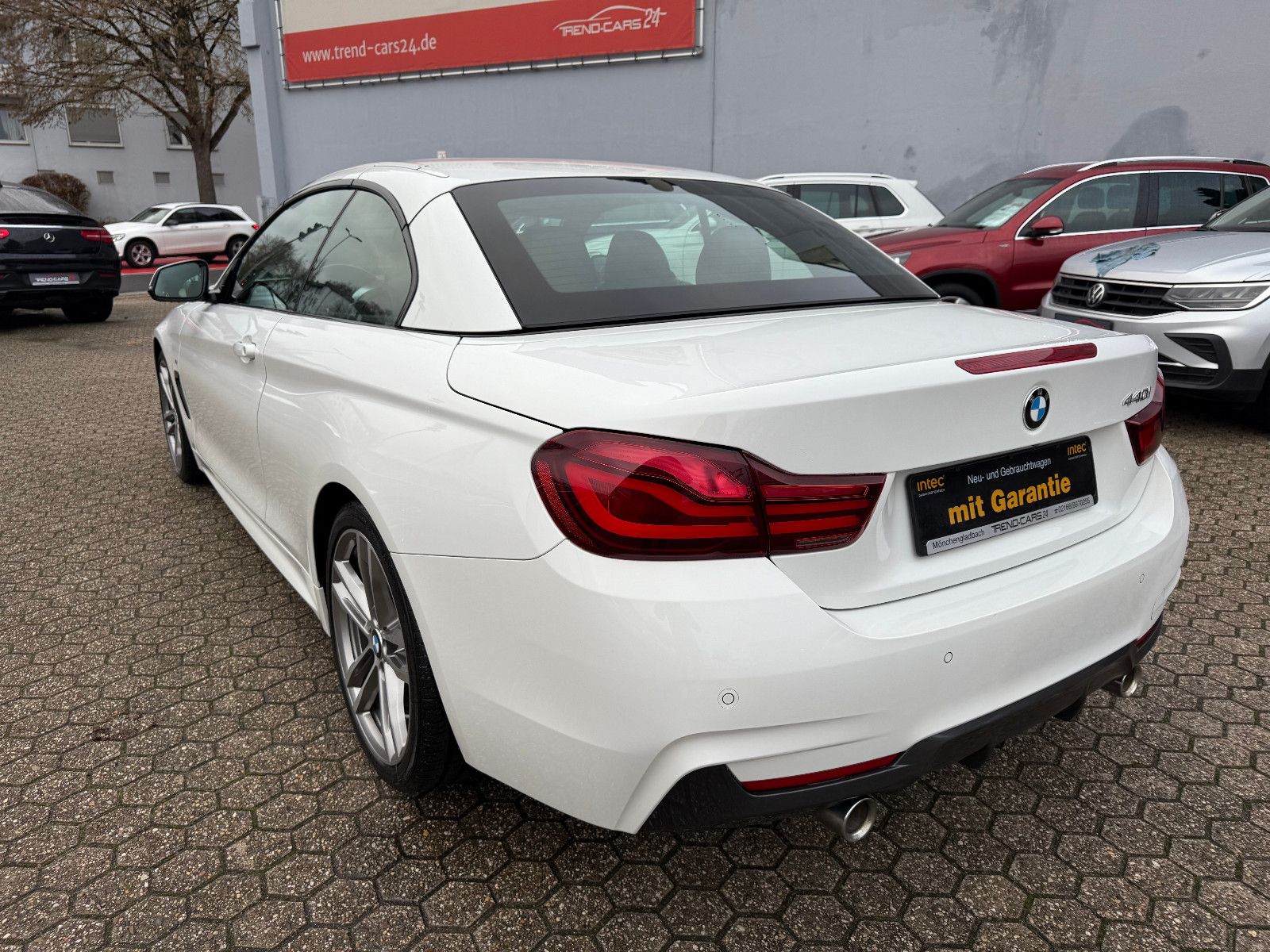 Fahrzeugabbildung BMW 440 4 Cabrio 440 i M Sport