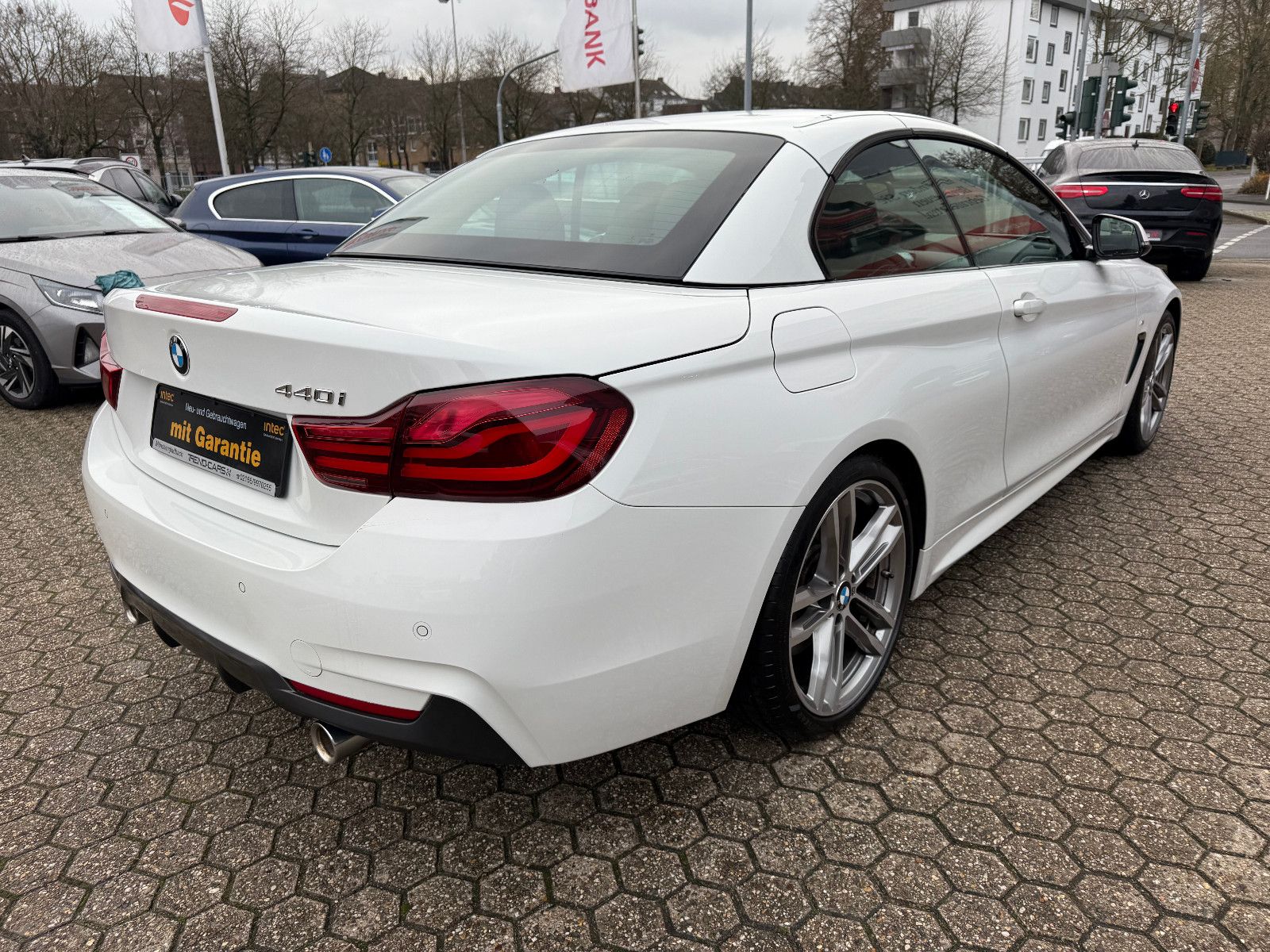Fahrzeugabbildung BMW 440 4 Cabrio 440 i M Sport