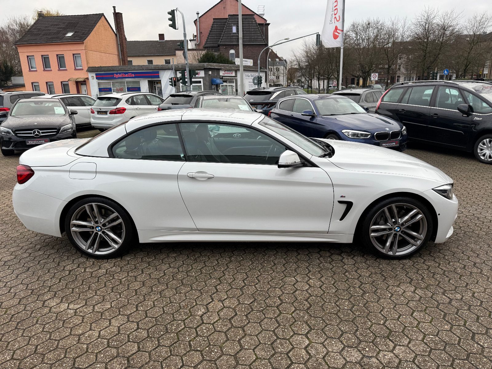 Fahrzeugabbildung BMW 440 4 Cabrio 440 i M Sport