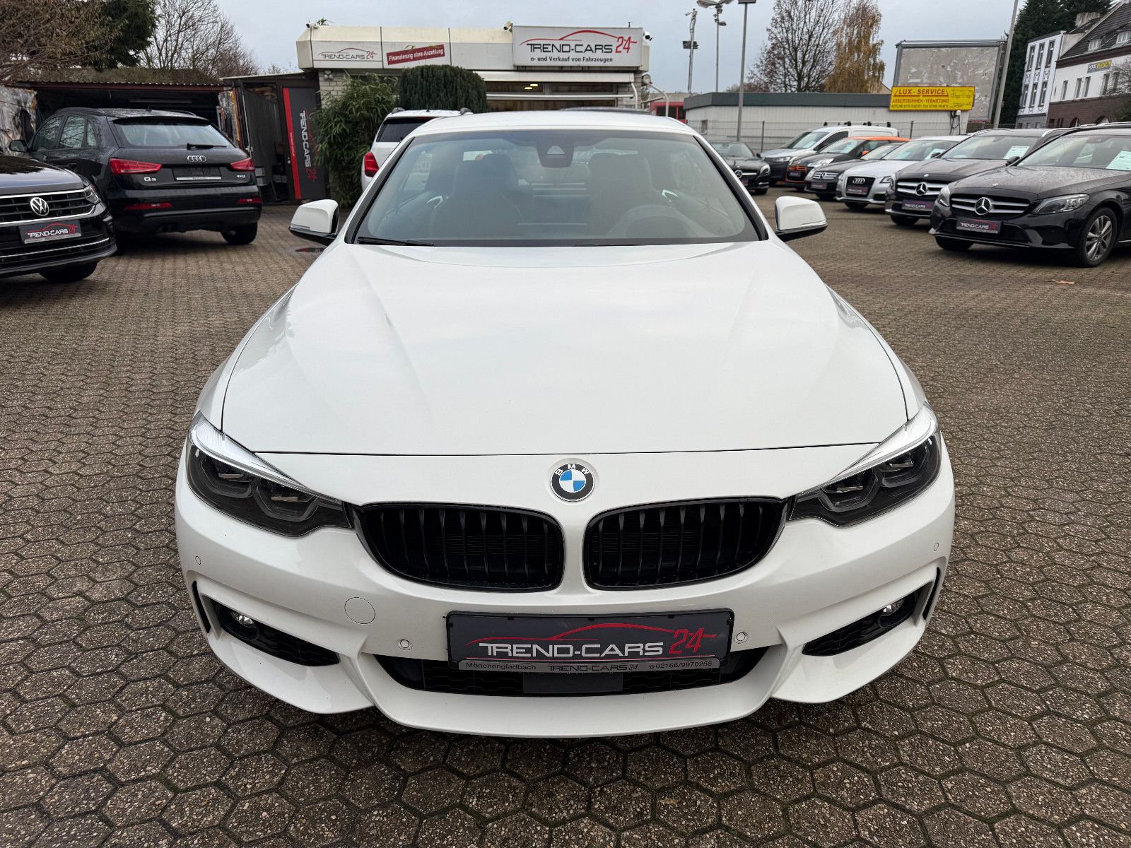 Fahrzeugabbildung BMW 440 4 Cabrio 440 i M Sport