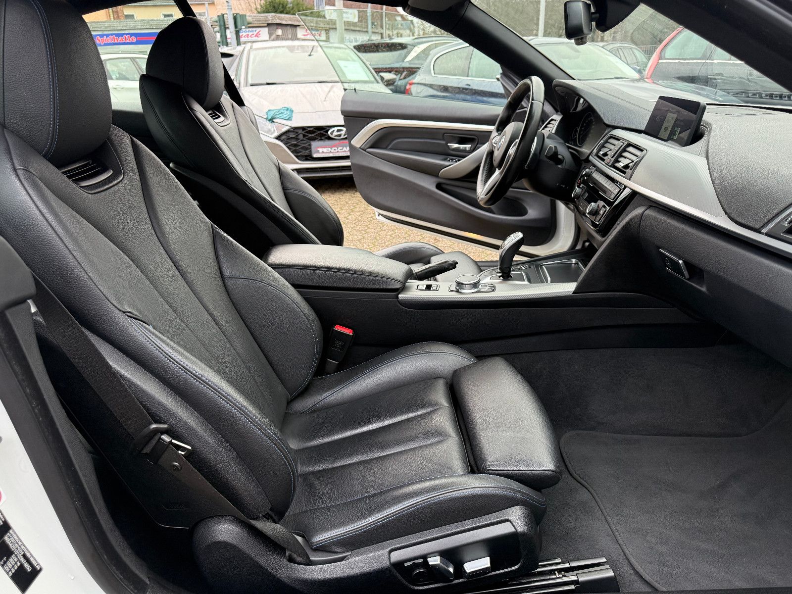 Fahrzeugabbildung BMW 440 4 Cabrio 440 i M Sport